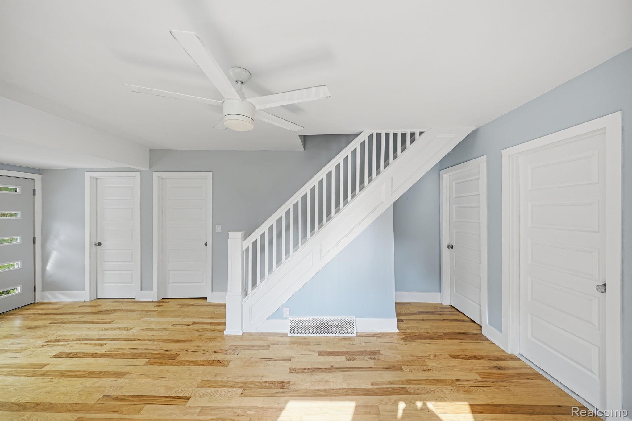 34004 Kirby Street Property Photo 6