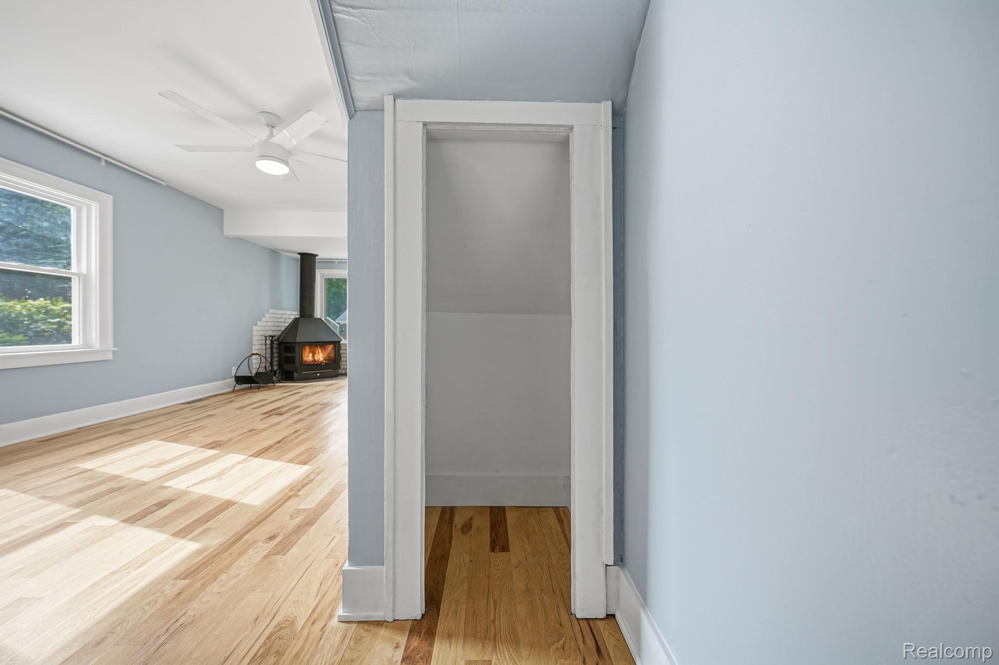 34004 Kirby Street Property Photo 9