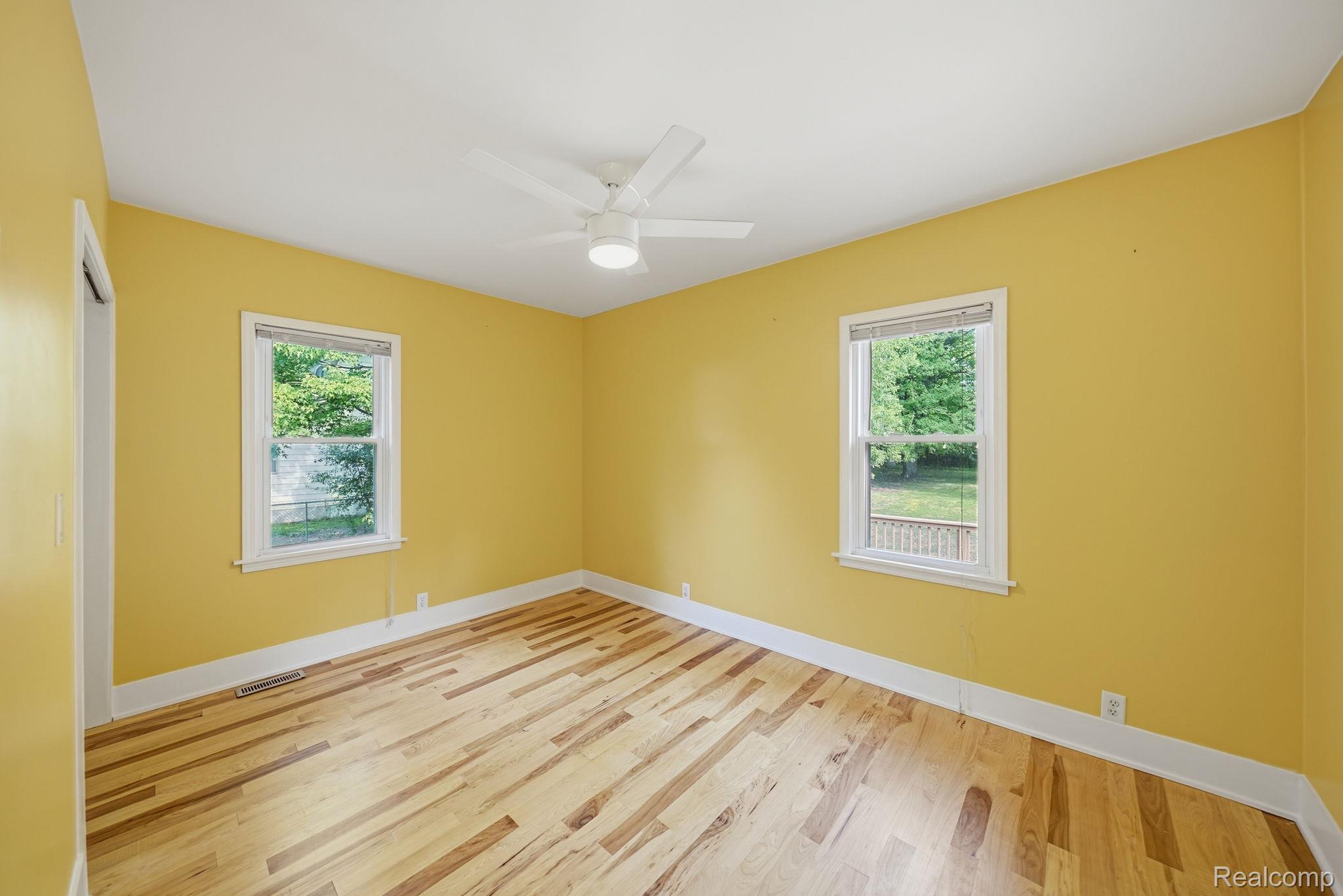 34004 Kirby Street Property Photo 17