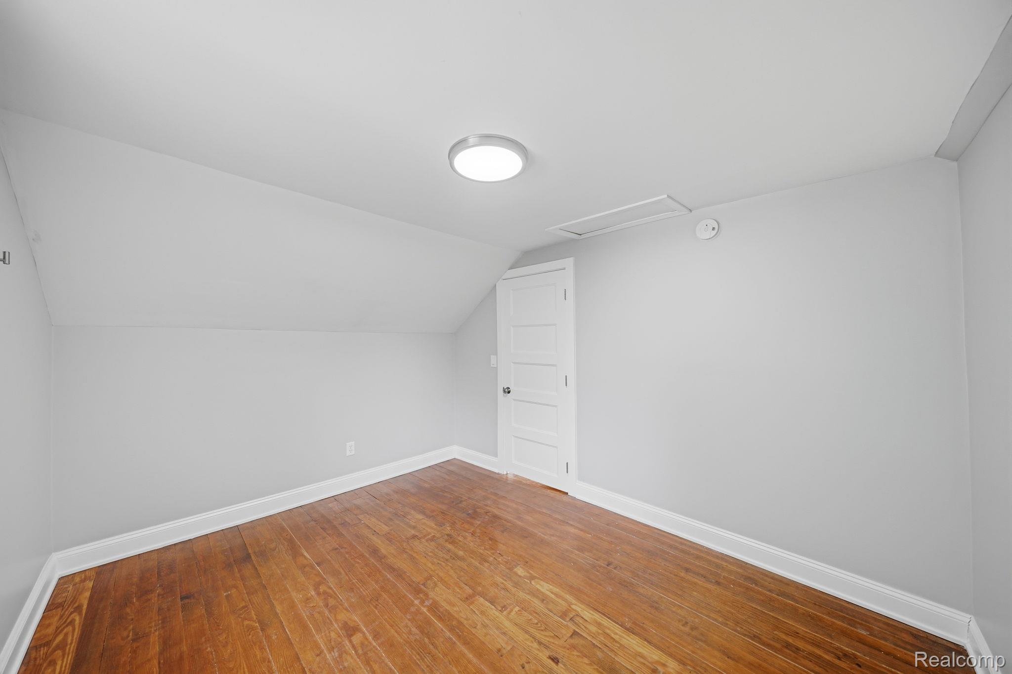 34004 Kirby Street Property Photo 25