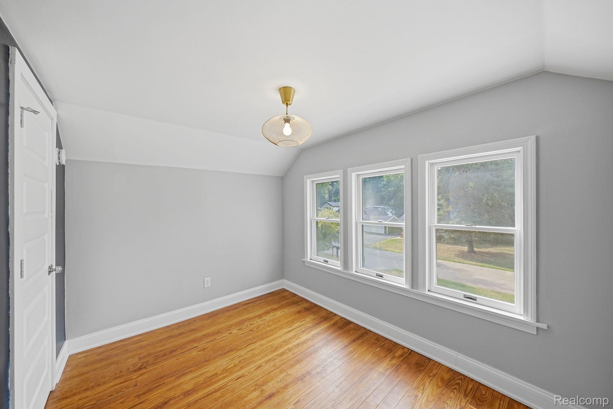 34004 Kirby Street Property Photo 27