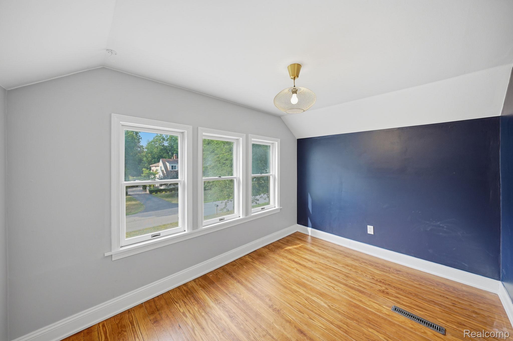 34004 Kirby Street Property Photo 28