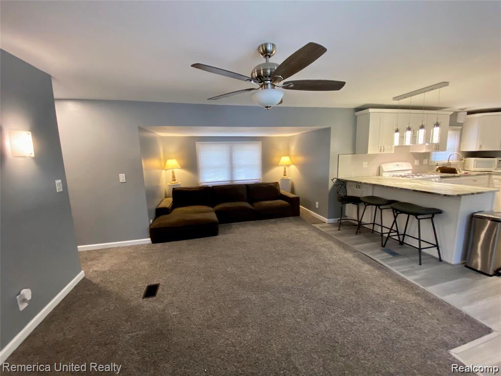 679 Menominee Drive Property Photo 11