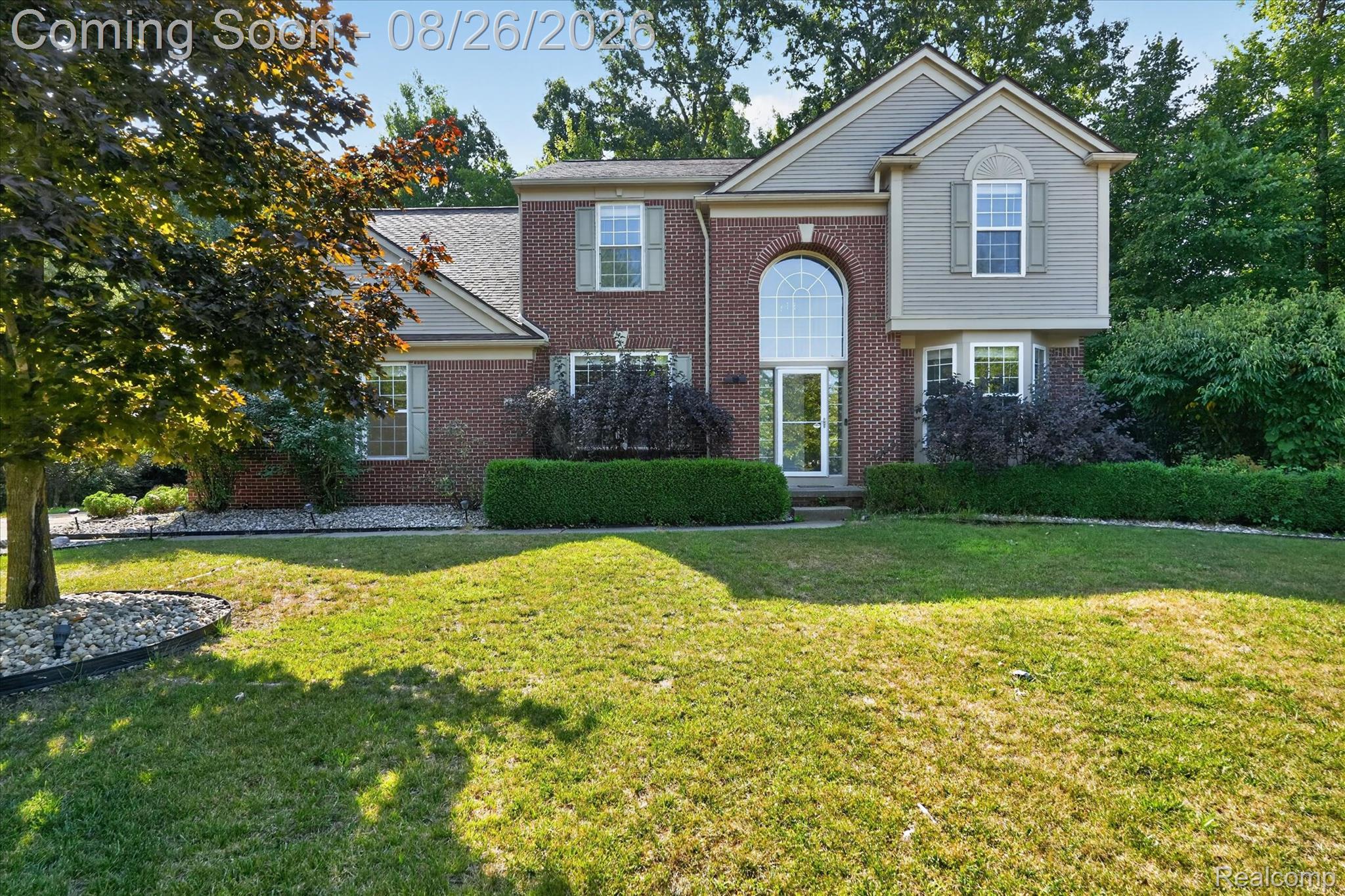 6350 Knob Hill Court Property Photo 1