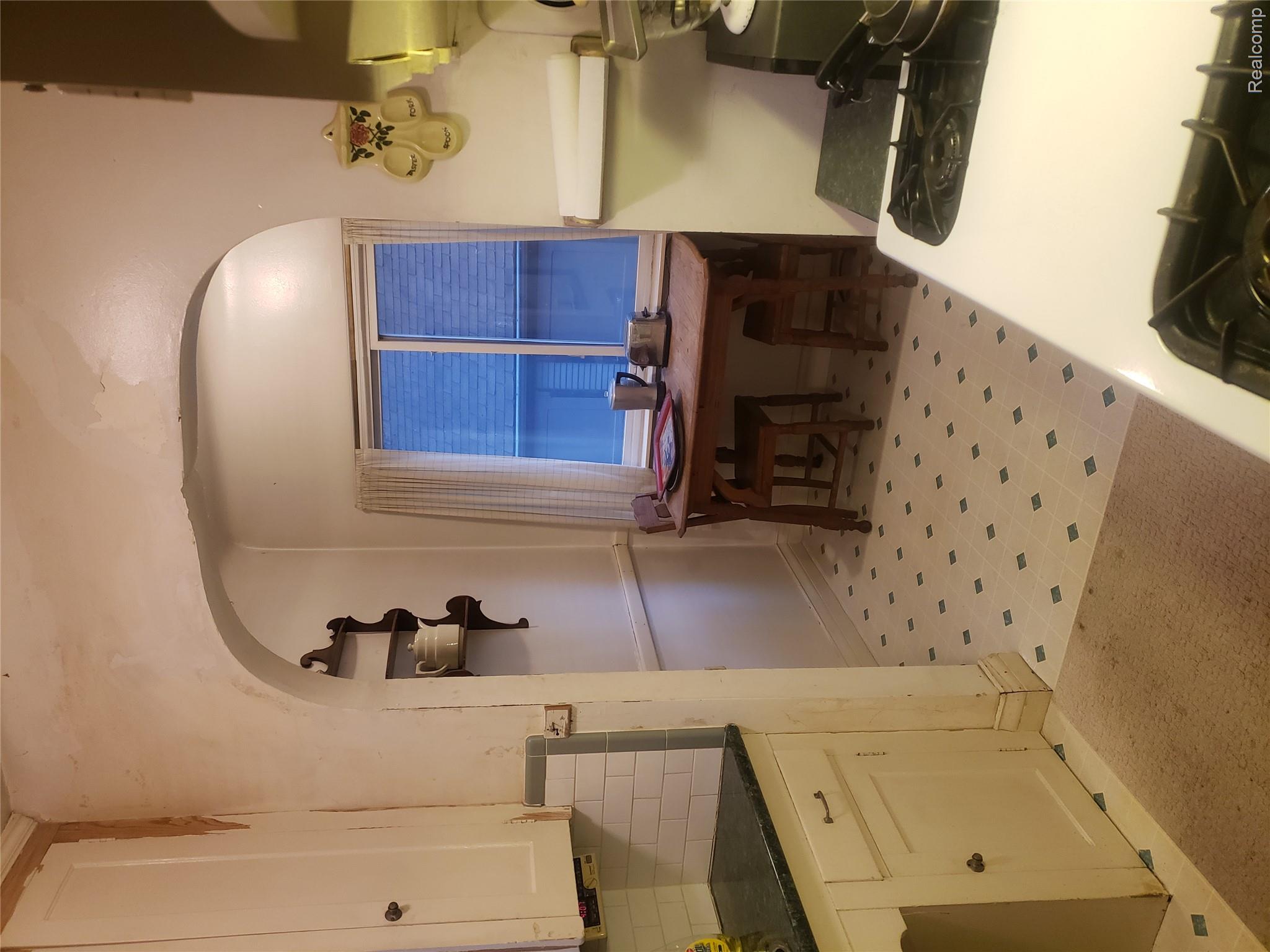 426 S Waverly Street Property Photo 15