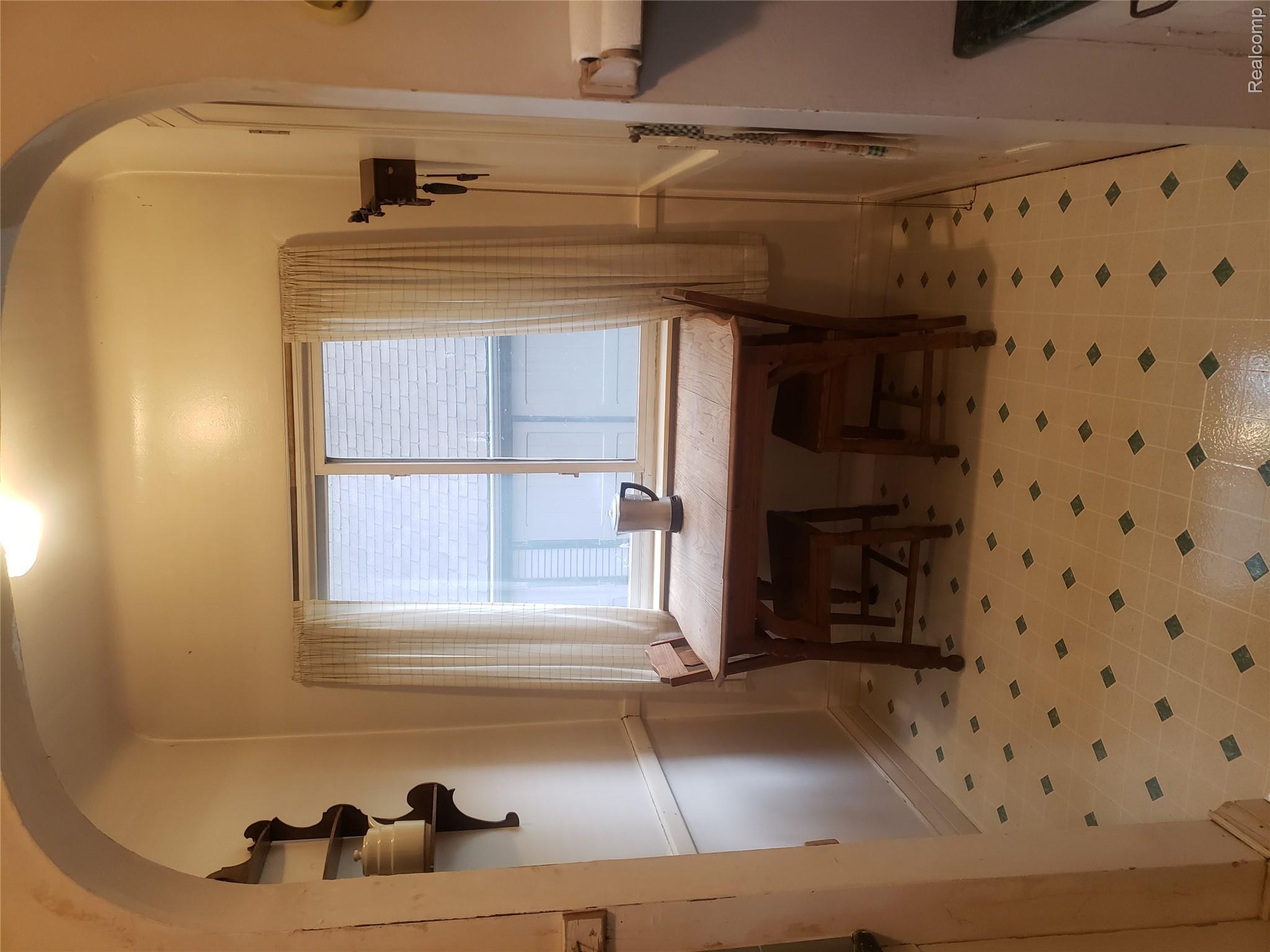 426 S Waverly Street Property Photo 20