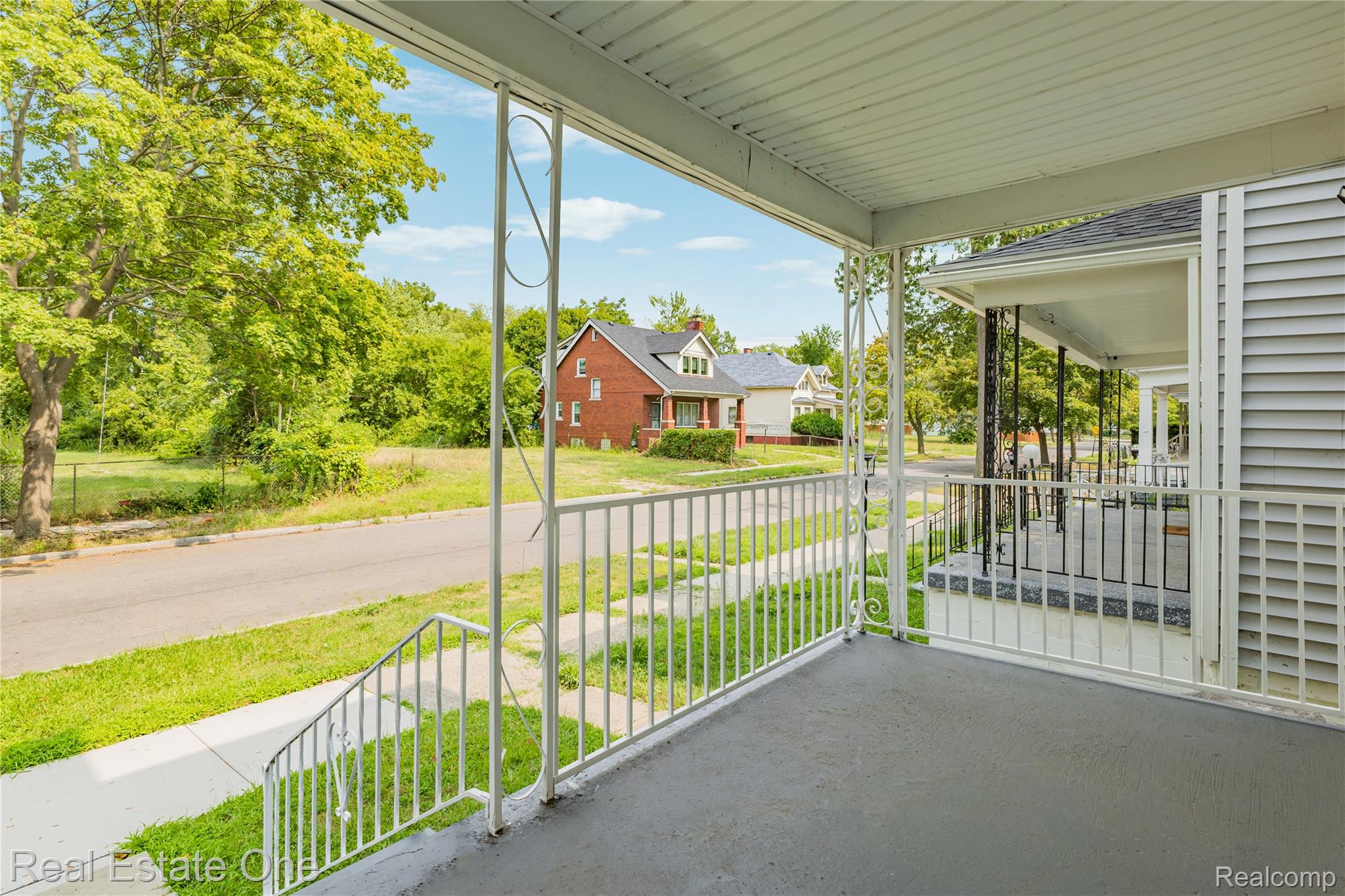 2493 Fischer Property Photo 5