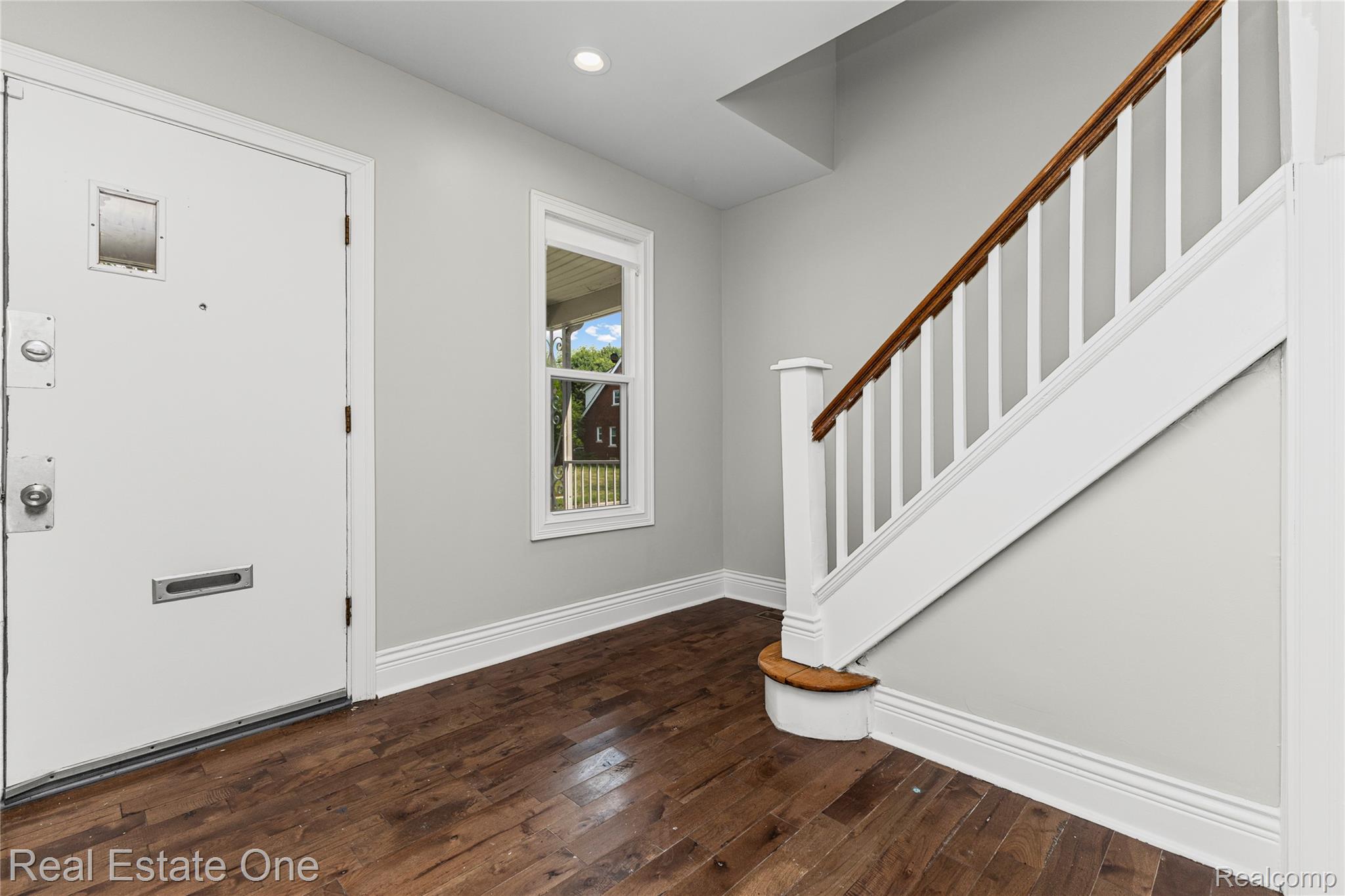 2493 Fischer Property Photo 6