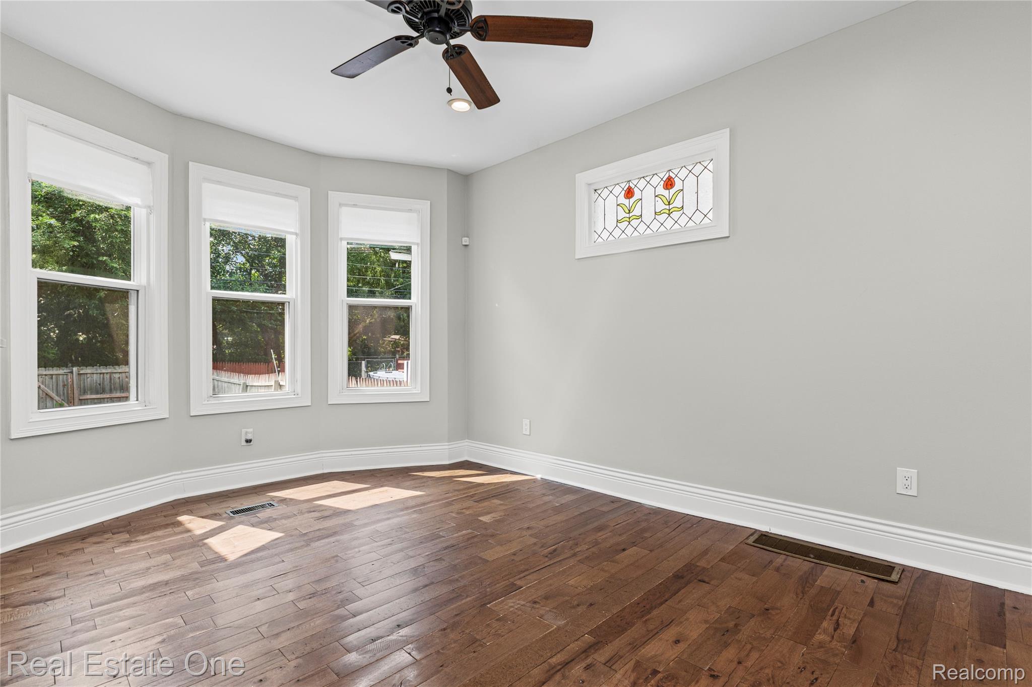 2493 Fischer Property Photo 12