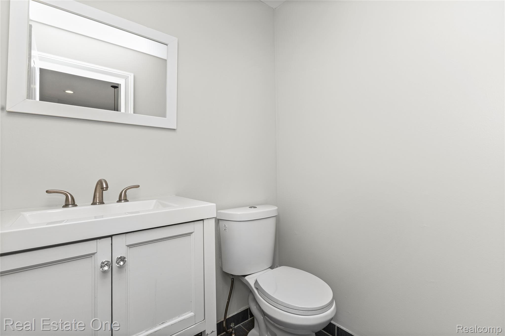 2493 Fischer Property Photo 22