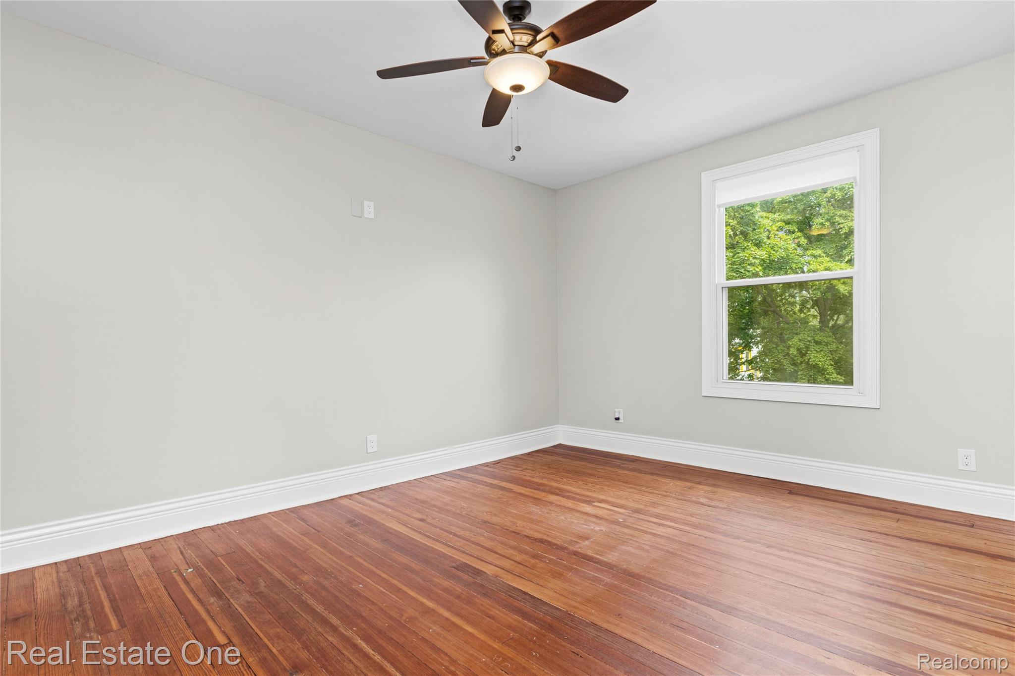 2493 Fischer Property Photo 26