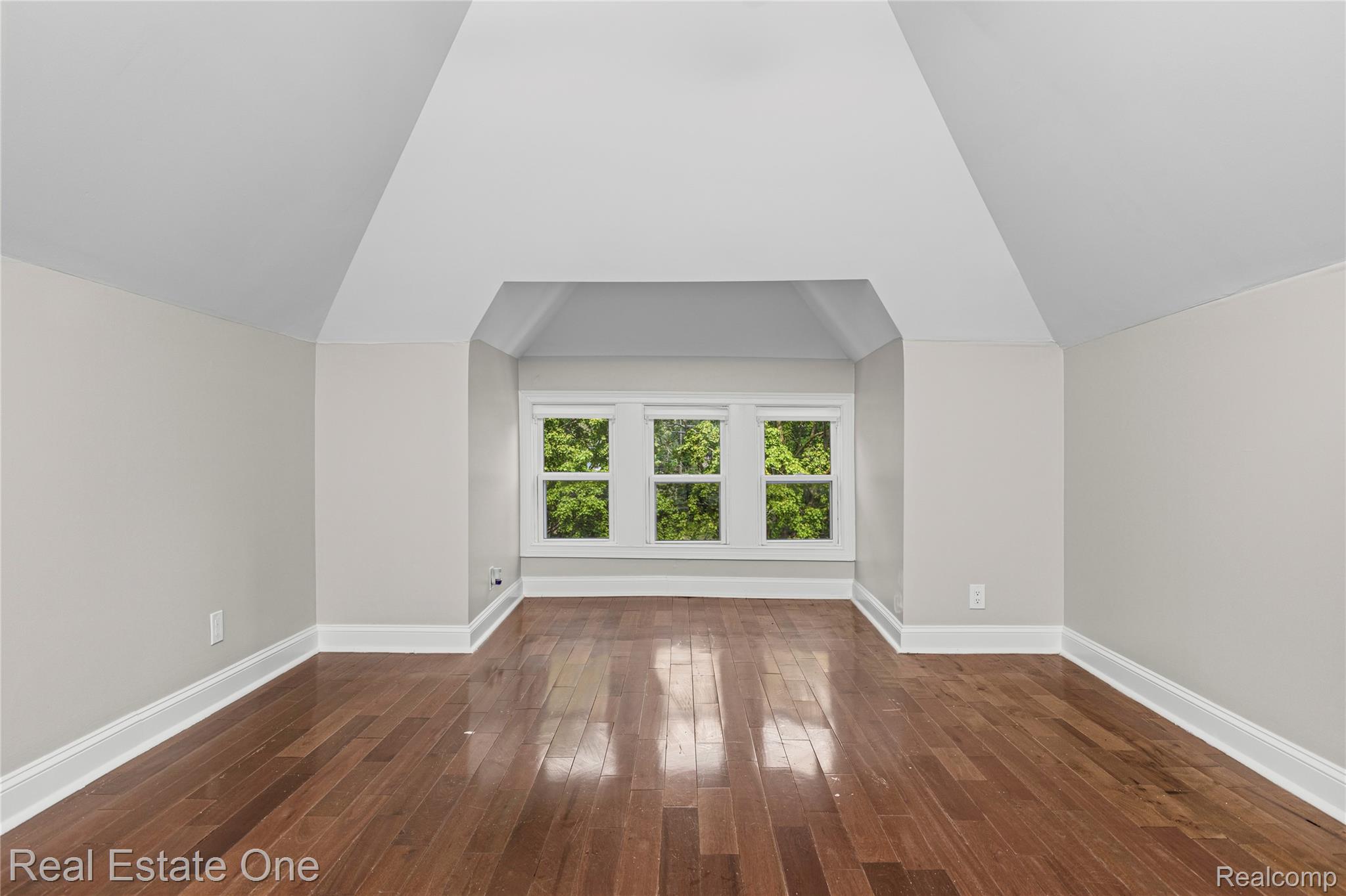 2493 Fischer Property Photo 30