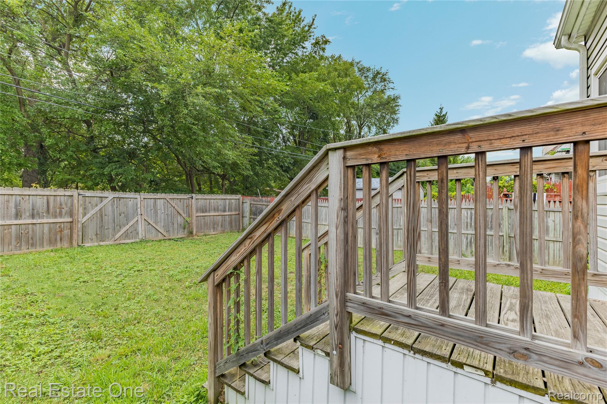 2493 Fischer Property Photo 36