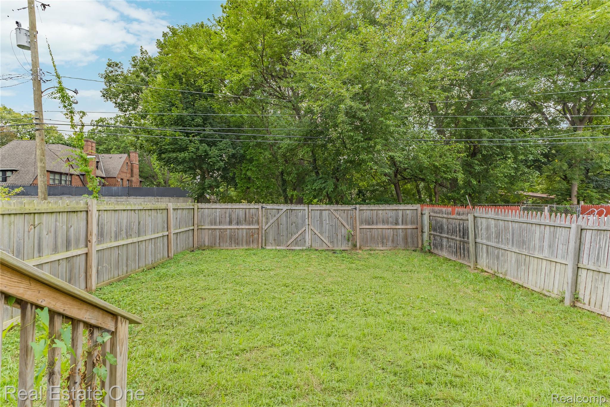 2493 Fischer Property Photo 37