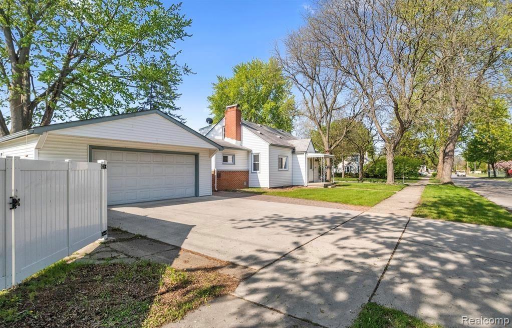 6644 N Vernon Street Property Photo 5