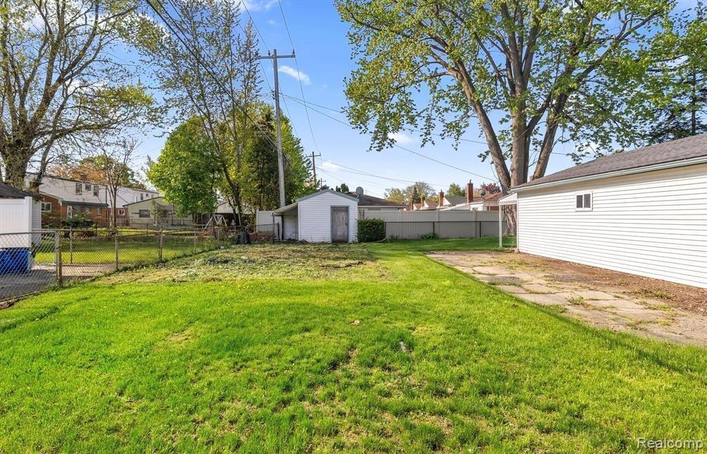 6644 N Vernon Street Property Photo 23