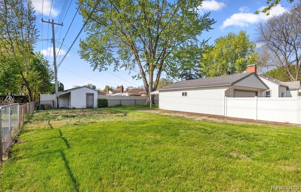 6644 N Vernon Street Property Photo 24