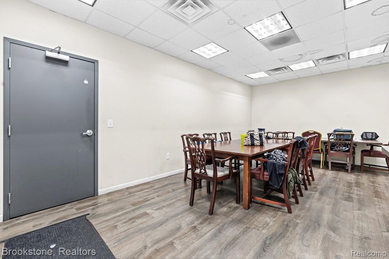 26051 Michigan Avenue Property Photo 12