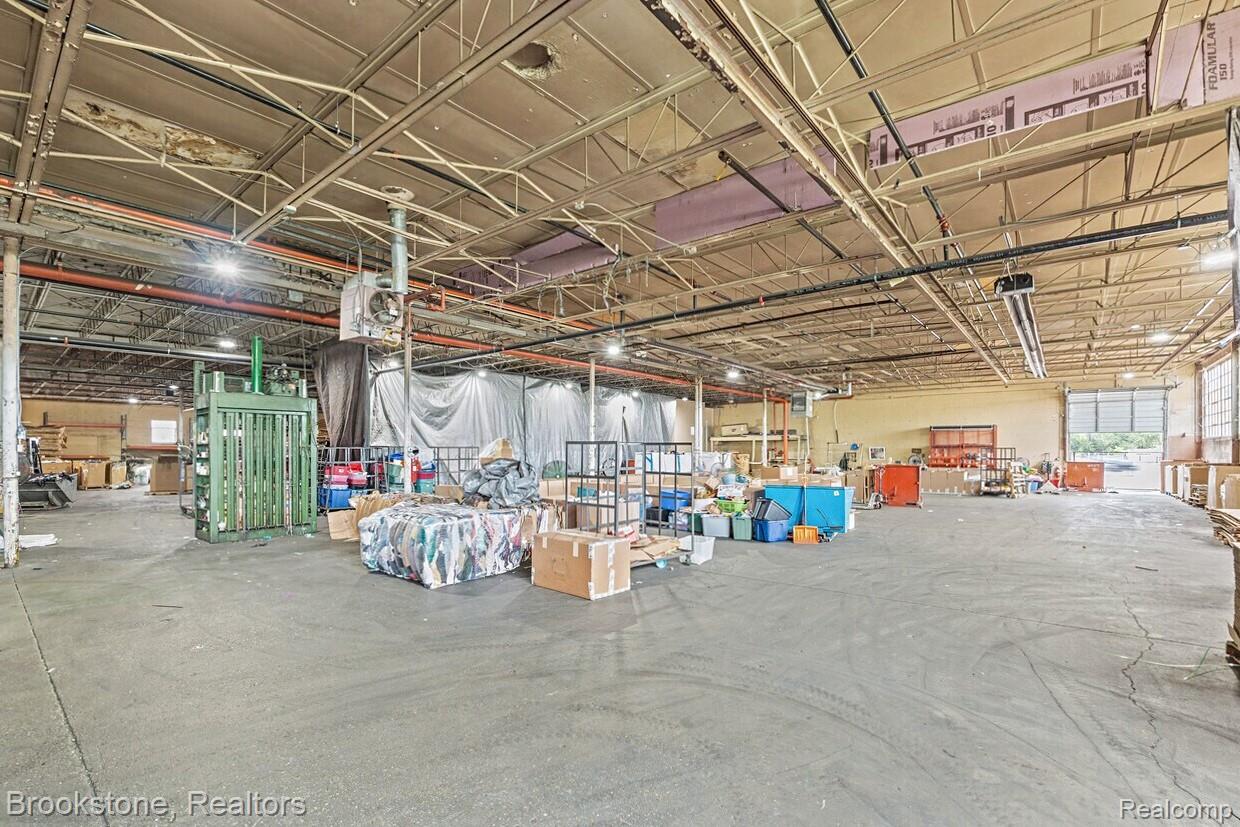 26051 Michigan Avenue Property Photo 35