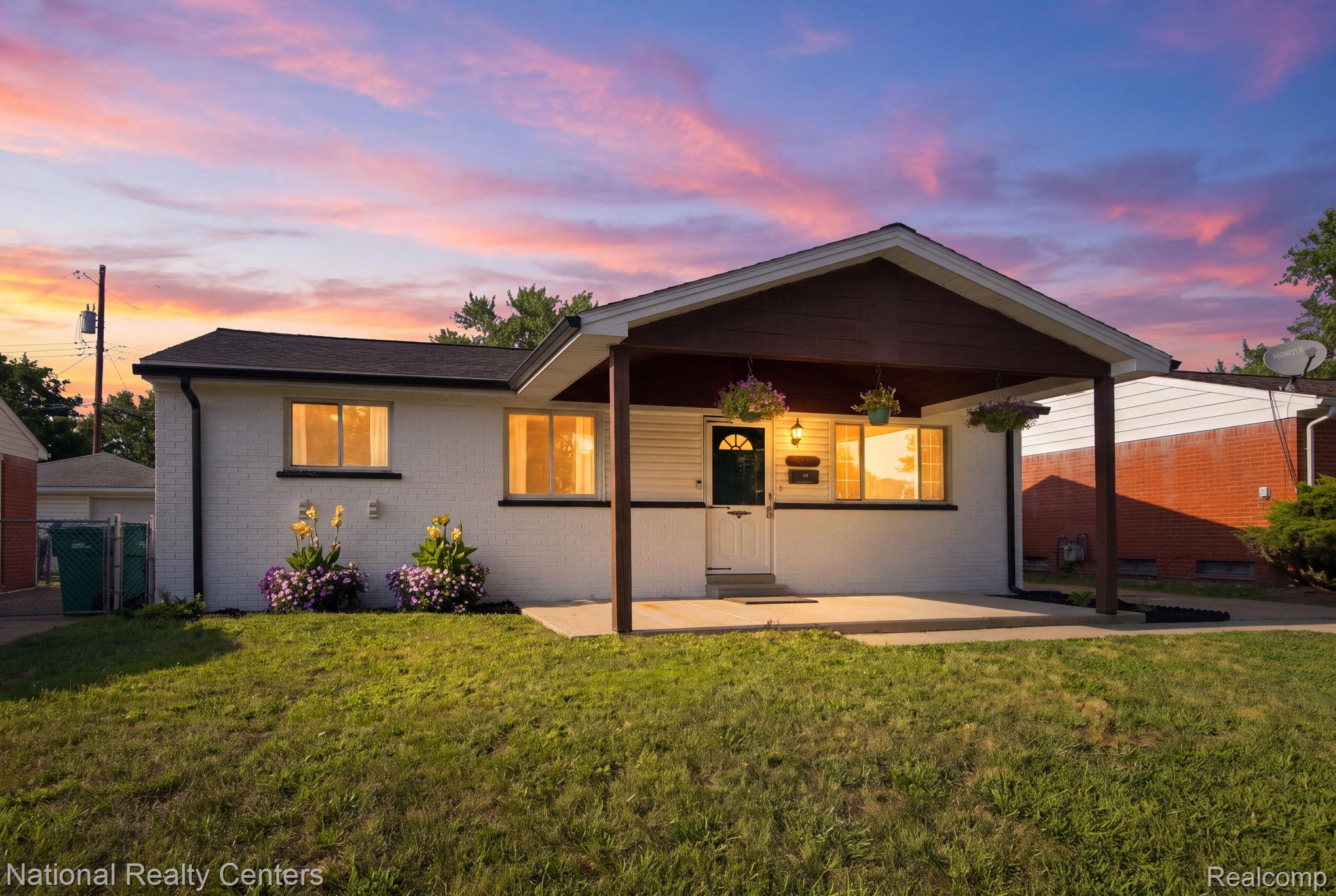 38030 Westvale Street Property Photo 1