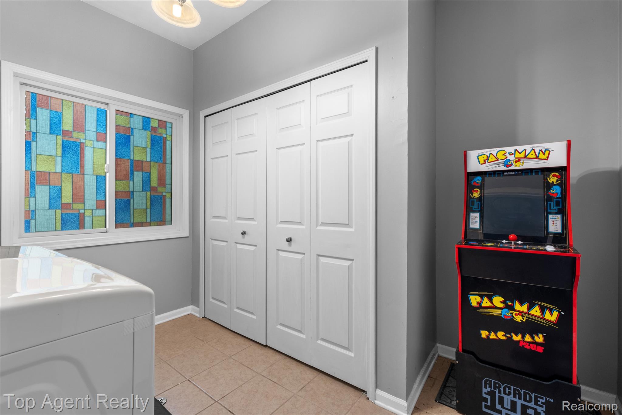 312 Beach Drive Property Photo 25