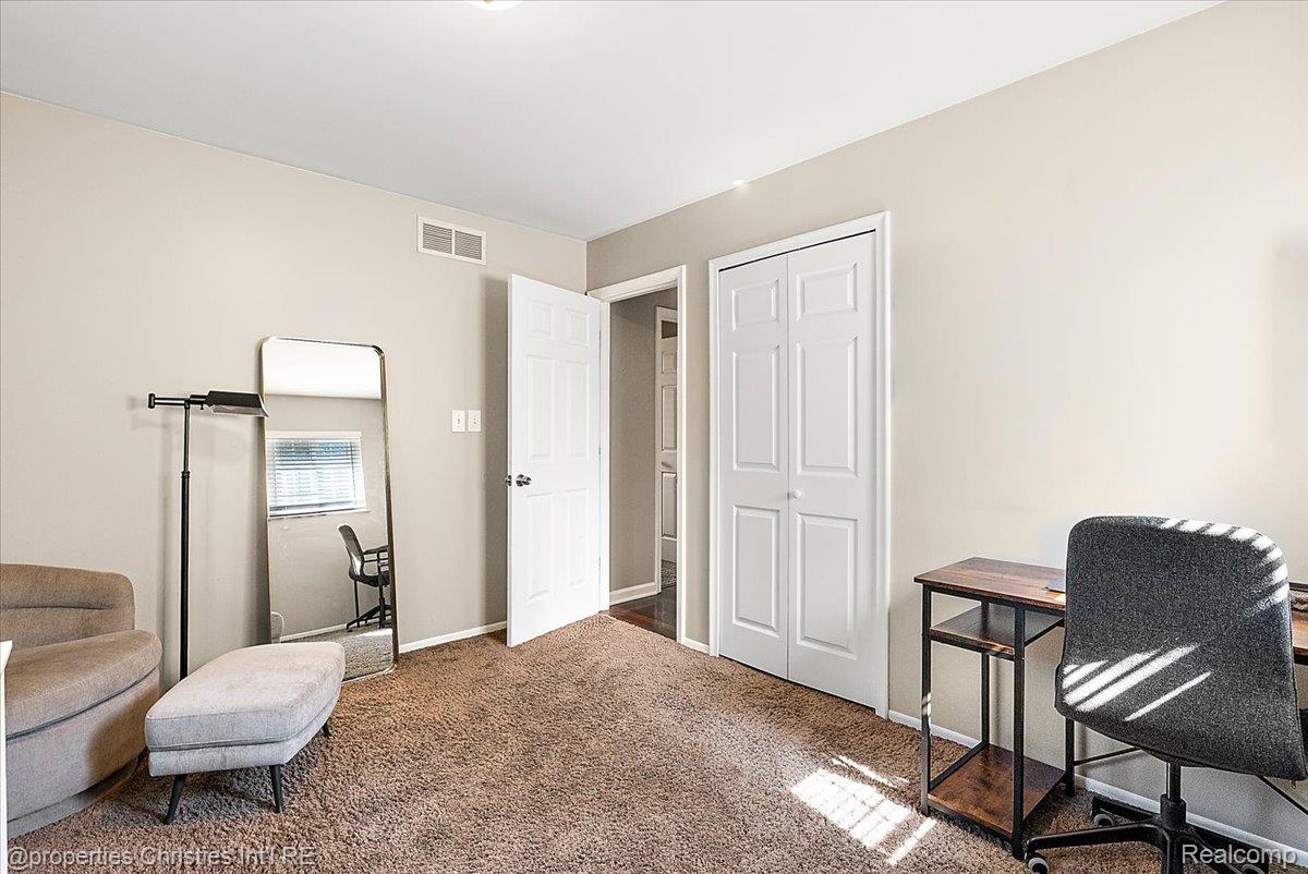 17657 Avilla Boulevard Property Photo 27
