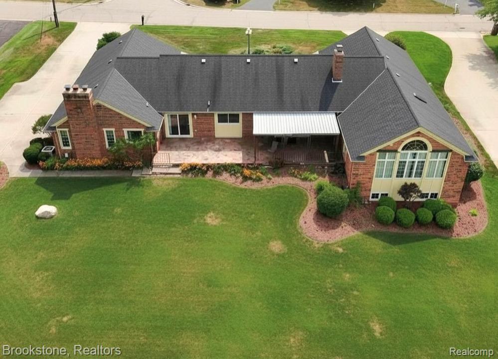 9598 Burning Tree Drive Property Photo 7