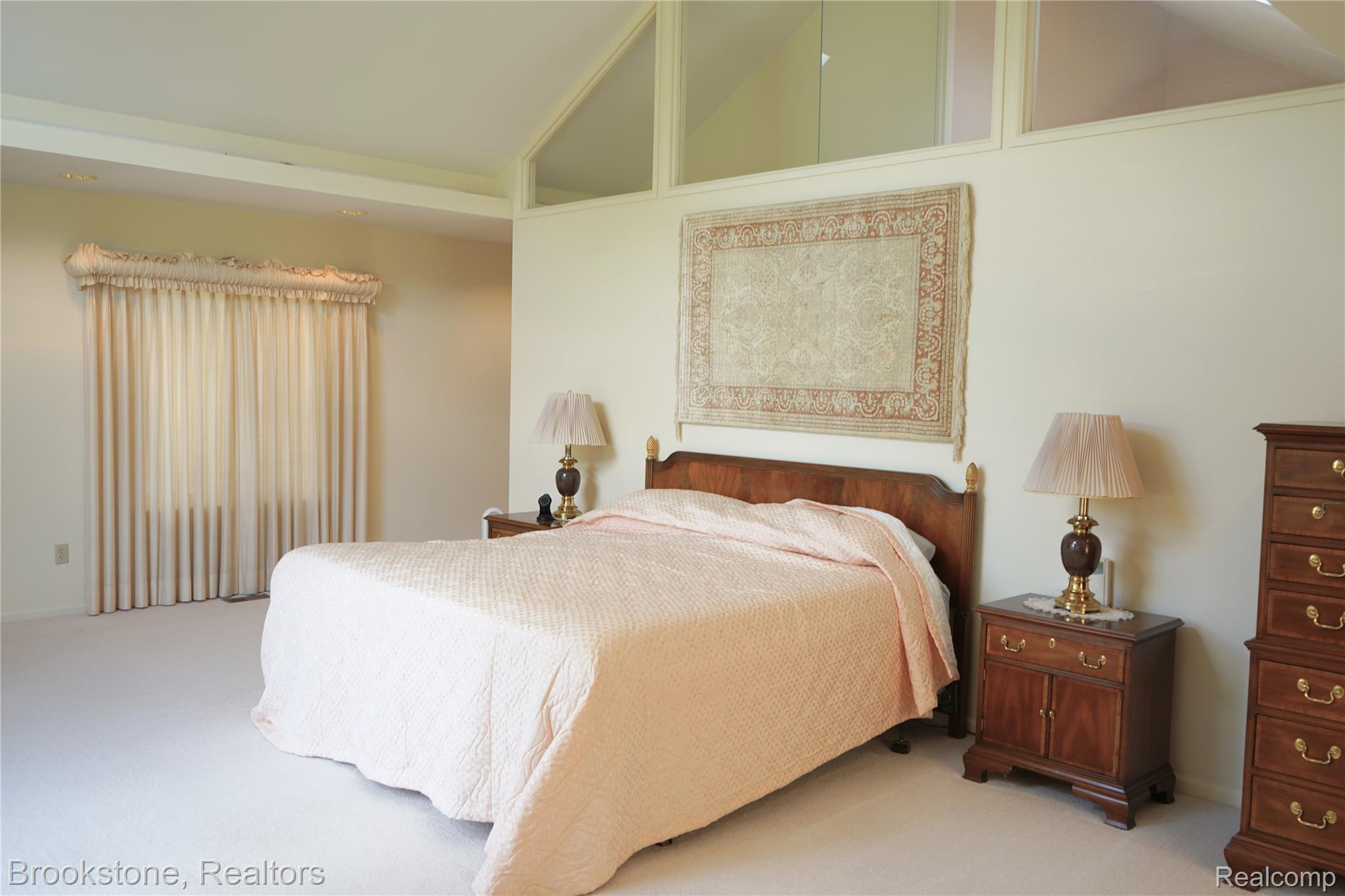 9598 Burning Tree Drive Property Photo 21