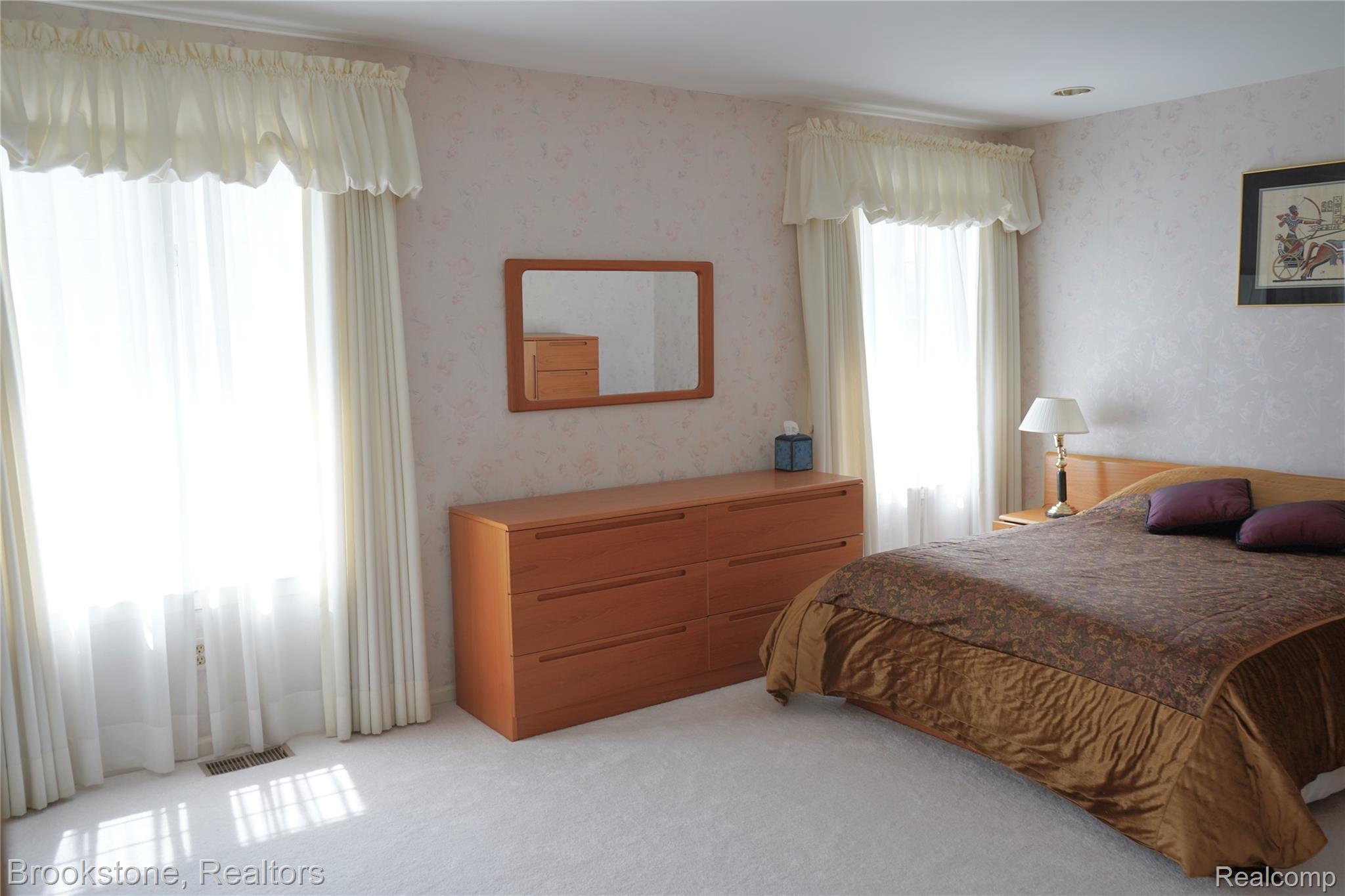 9598 Burning Tree Drive Property Photo 30