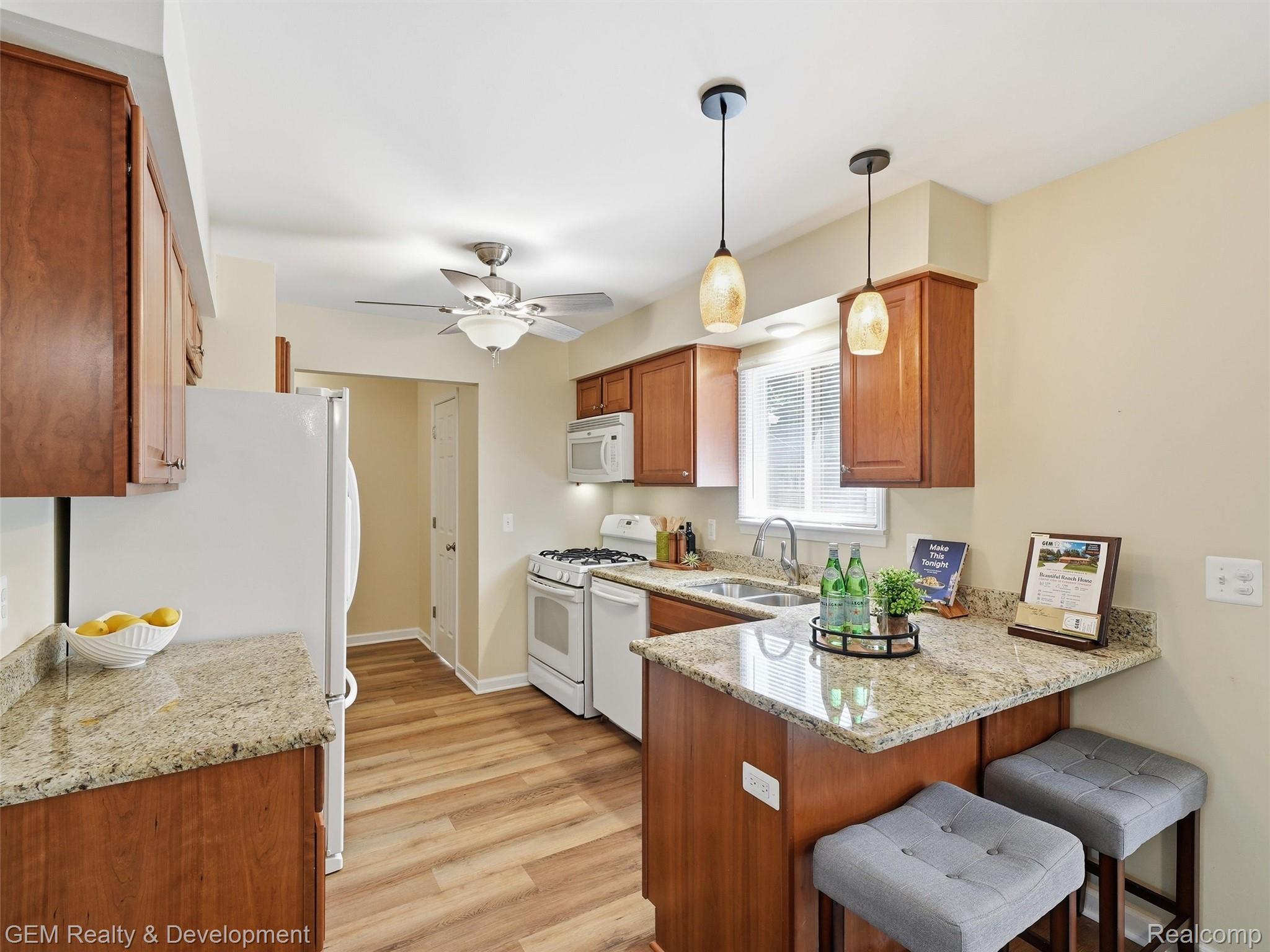 2067 Glen Iris Drive Property Photo 15
