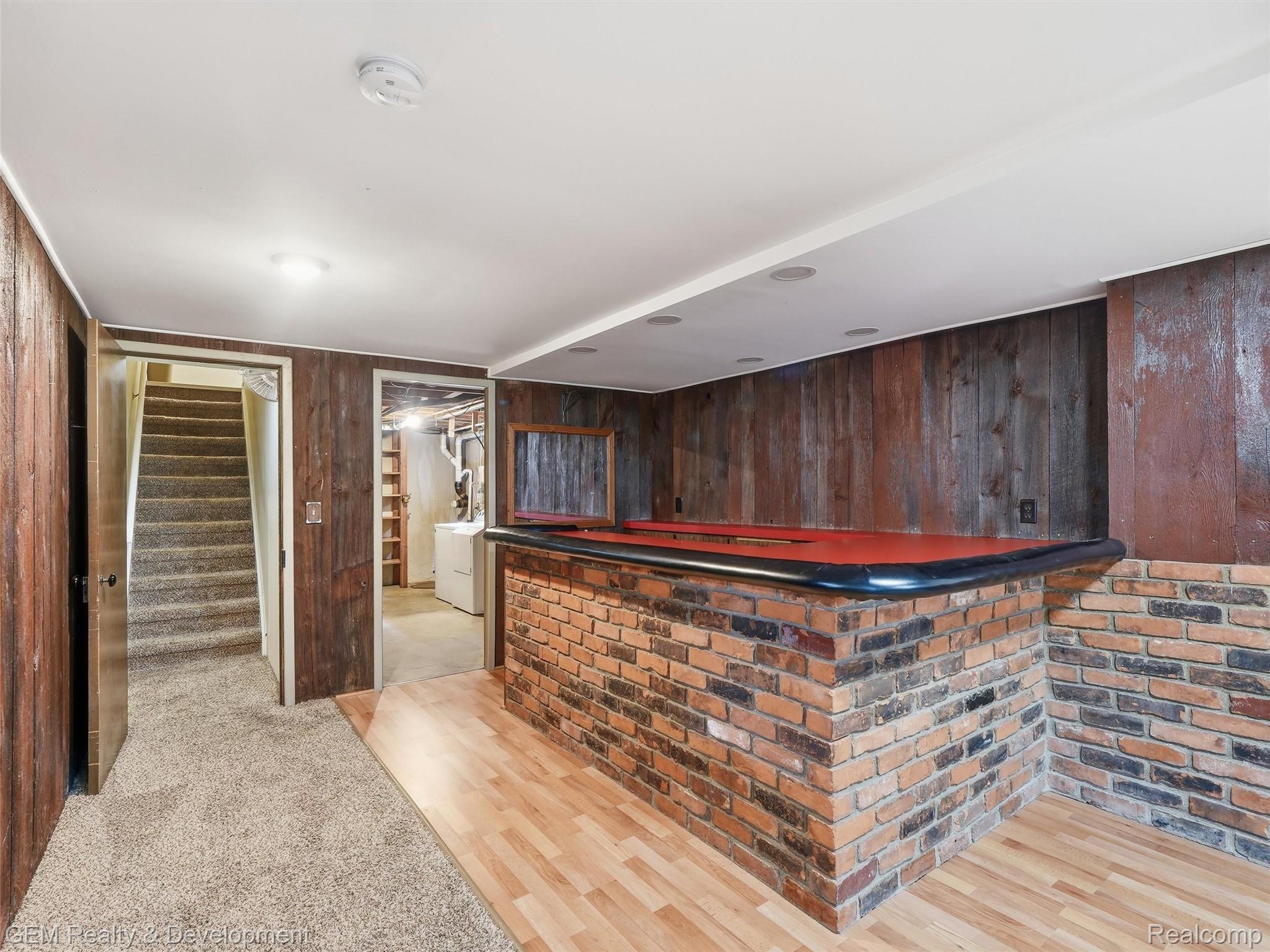 2067 Glen Iris Drive Property Photo 30