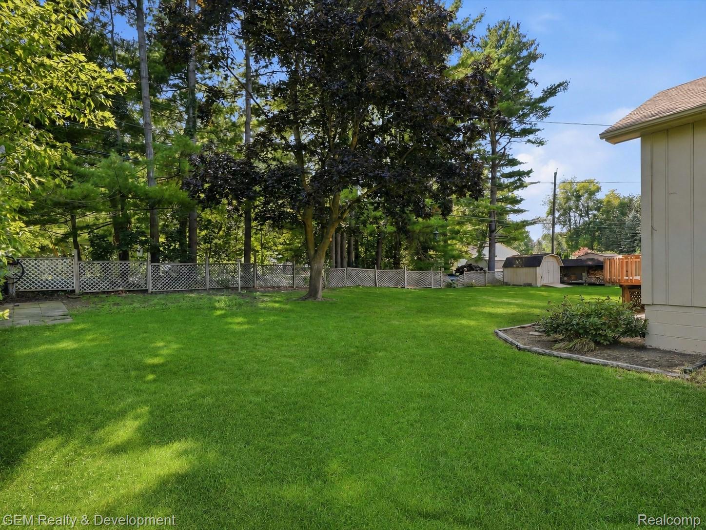 2067 Glen Iris Drive Property Photo 39