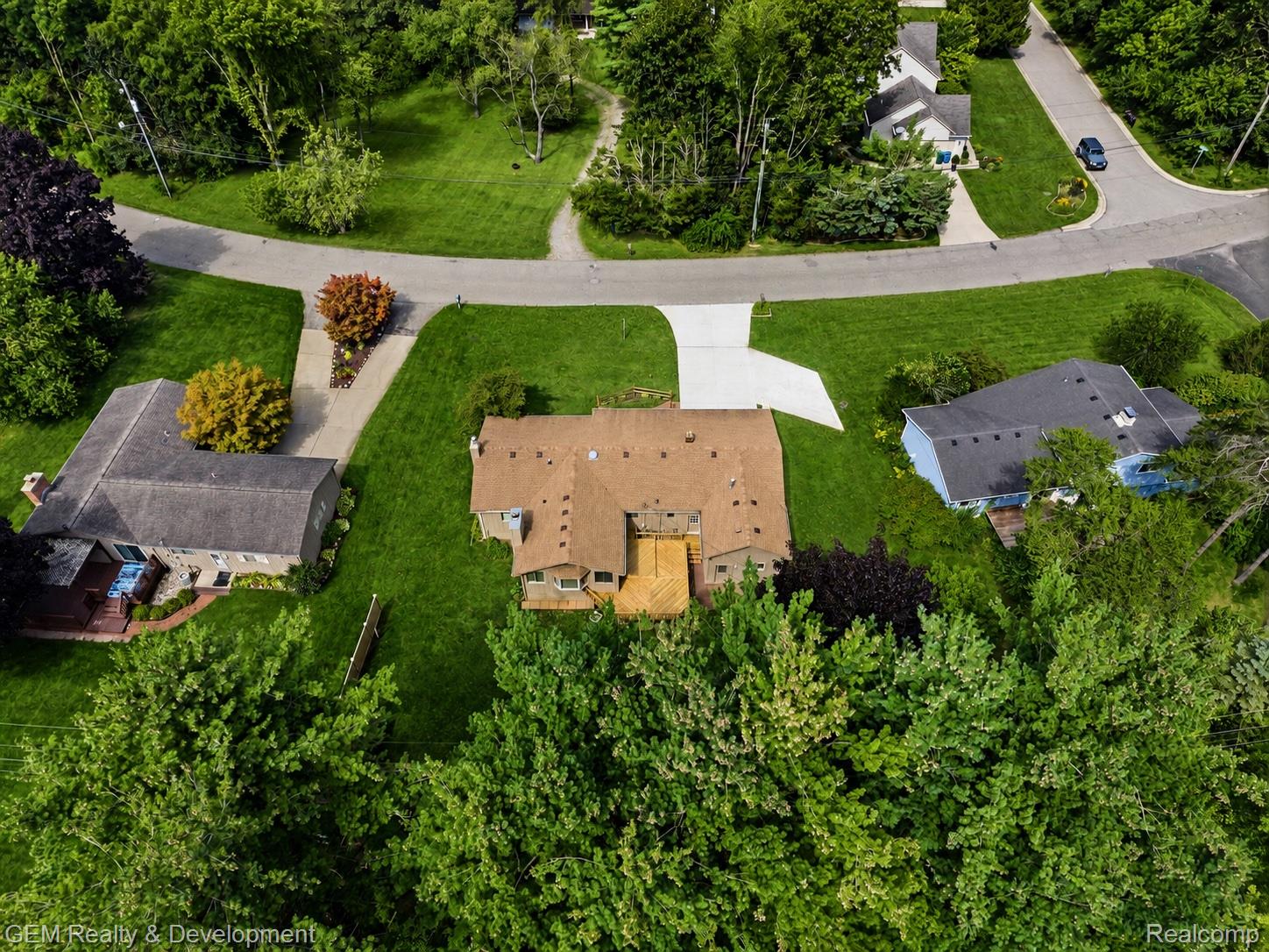 2067 Glen Iris Drive Property Photo 42