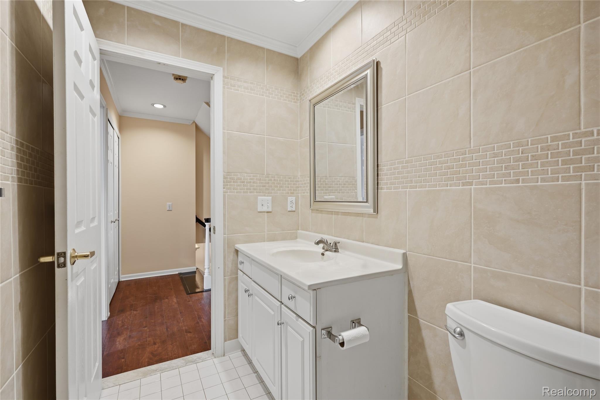5828 Dawn Ridge Drive Property Photo 17