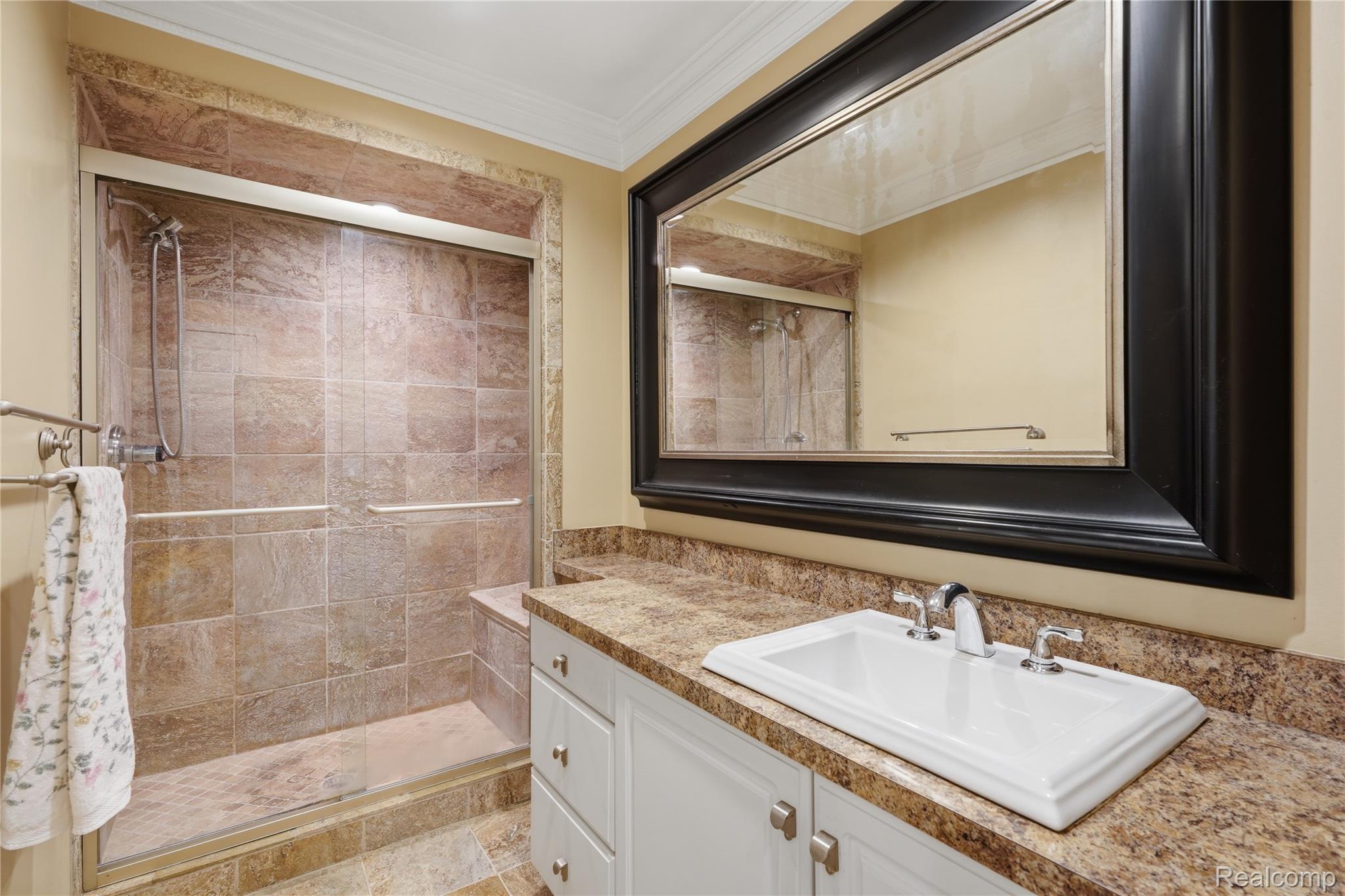 5828 Dawn Ridge Drive Property Photo 19