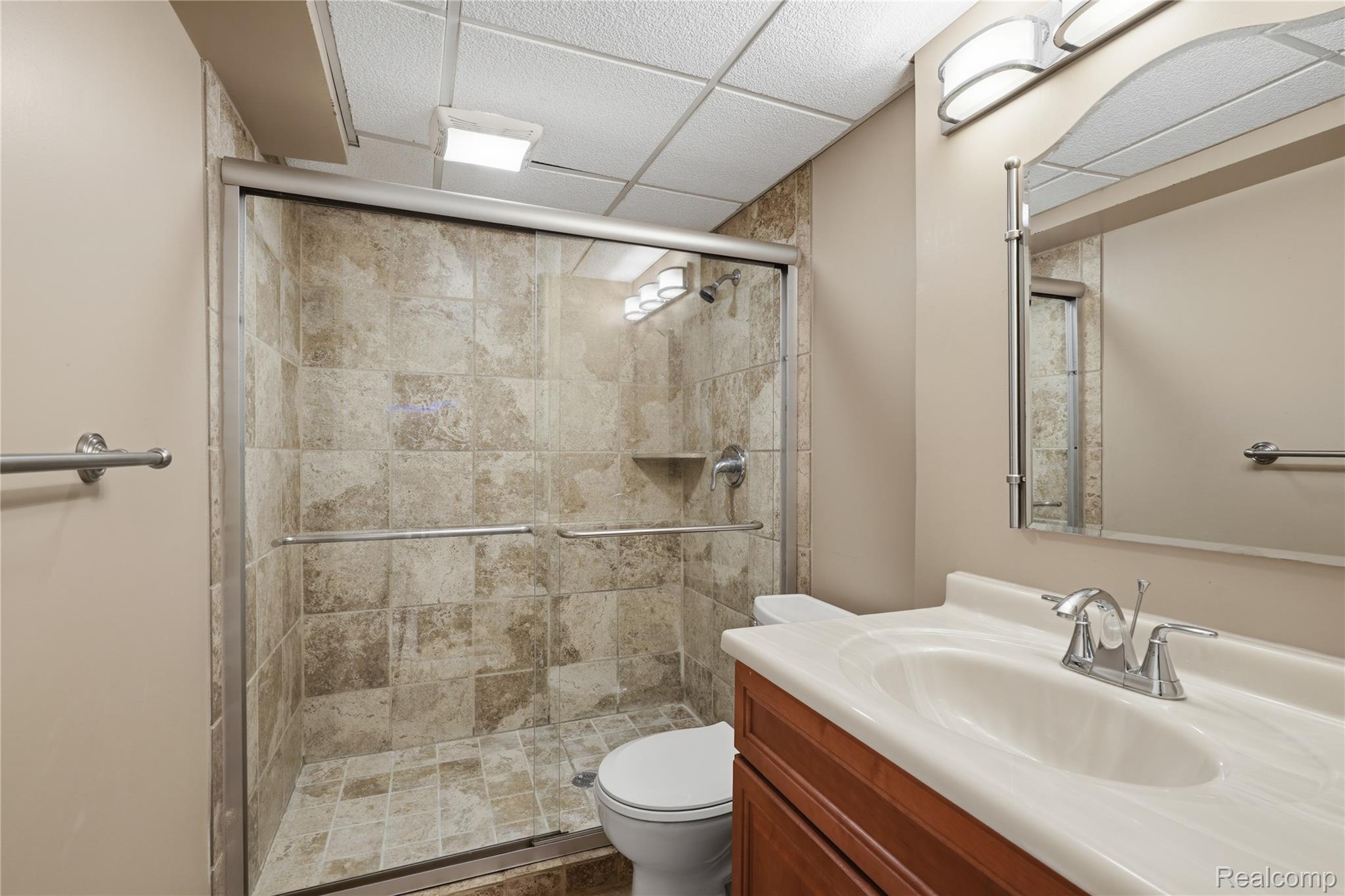 5828 Dawn Ridge Drive Property Photo 32