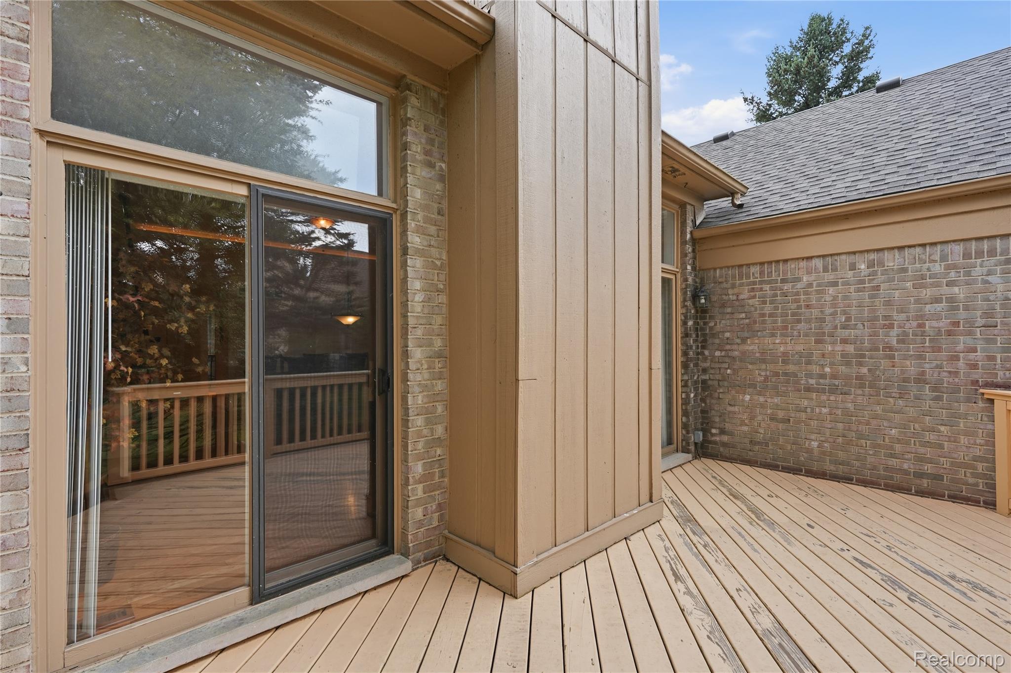 5828 Dawn Ridge Drive Property Photo 38