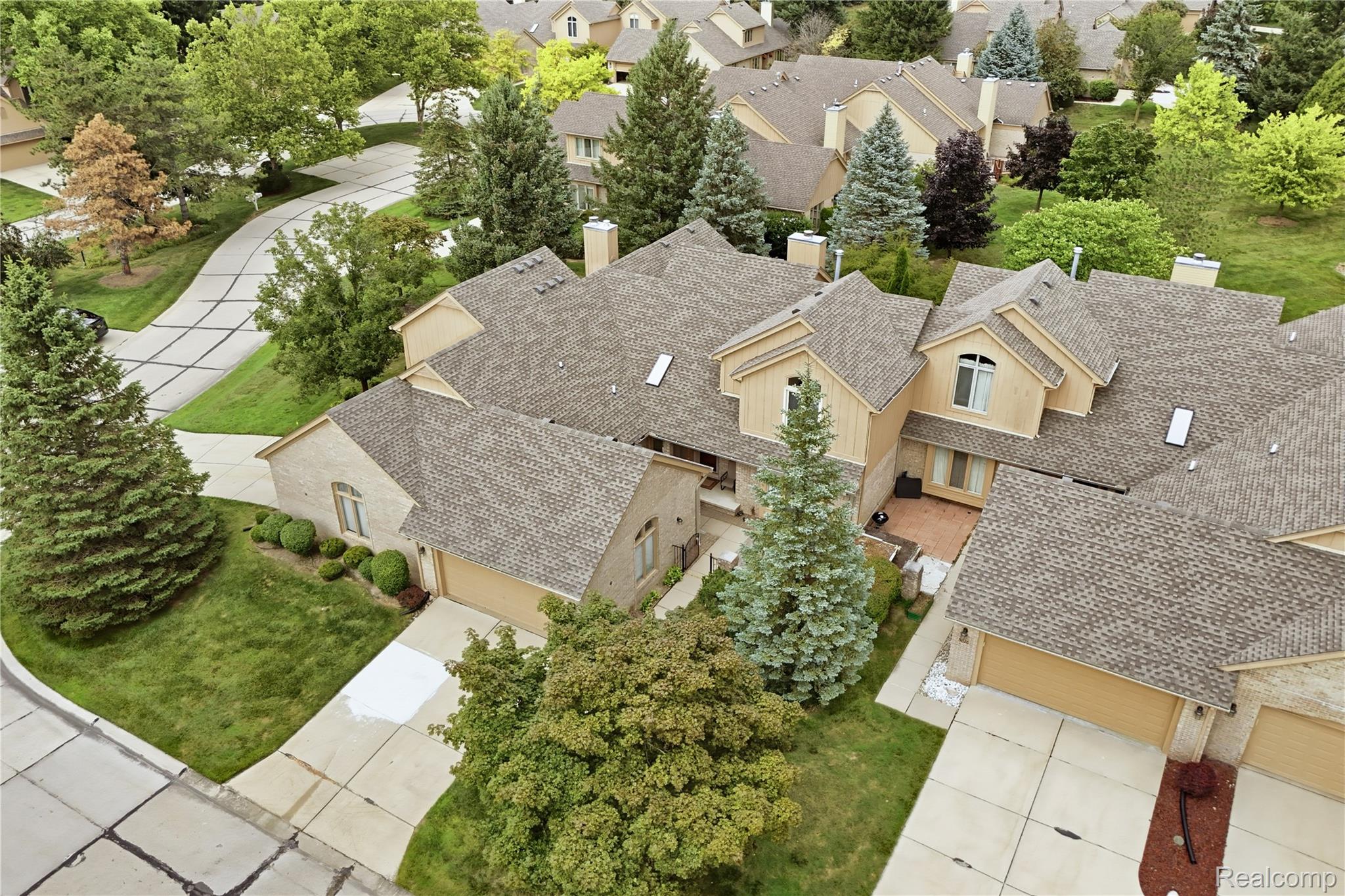 5828 Dawn Ridge Drive Property Photo 41