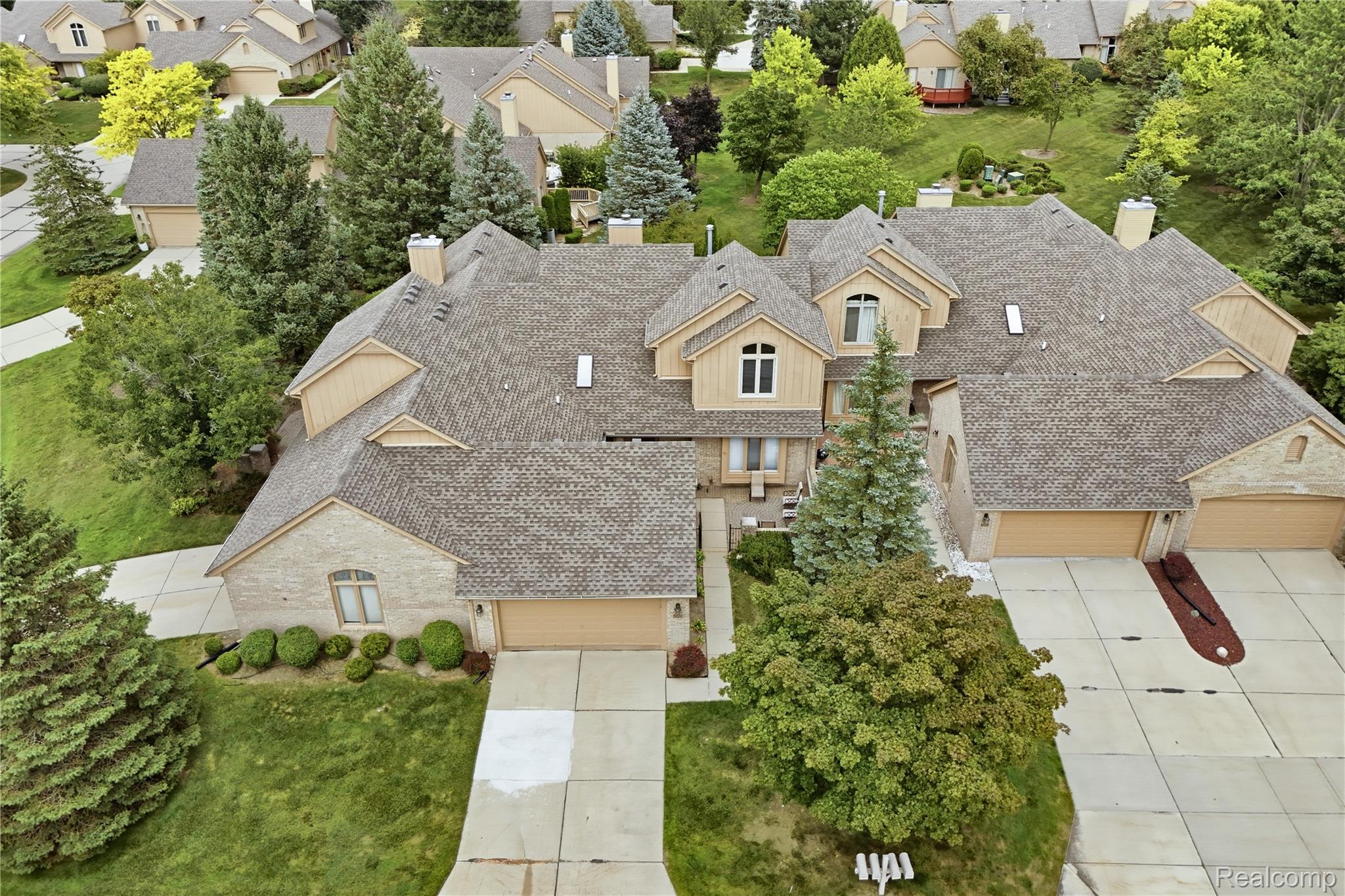 5828 Dawn Ridge Drive Property Photo 42