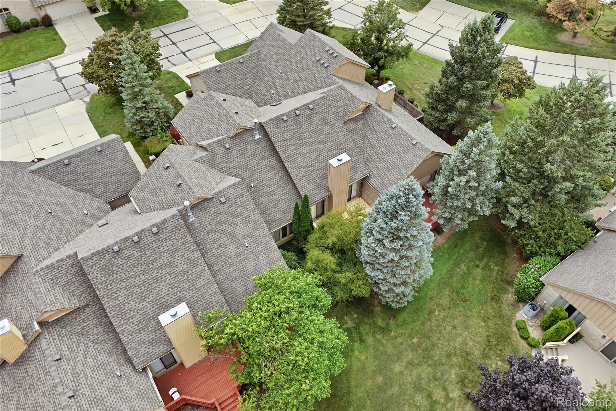 5828 Dawn Ridge Drive Property Photo 45