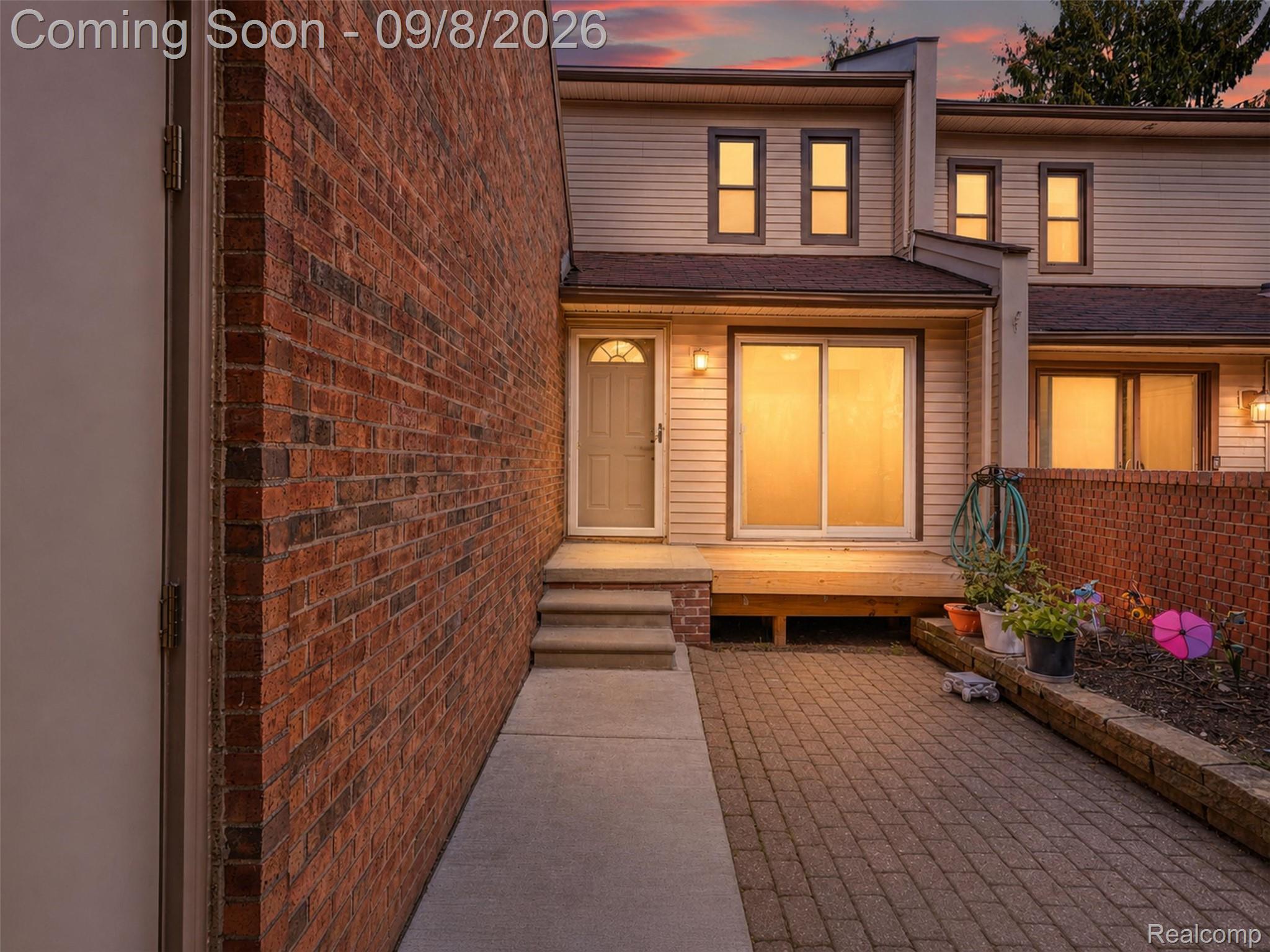418 Willow Grove Lane Property Photo 1