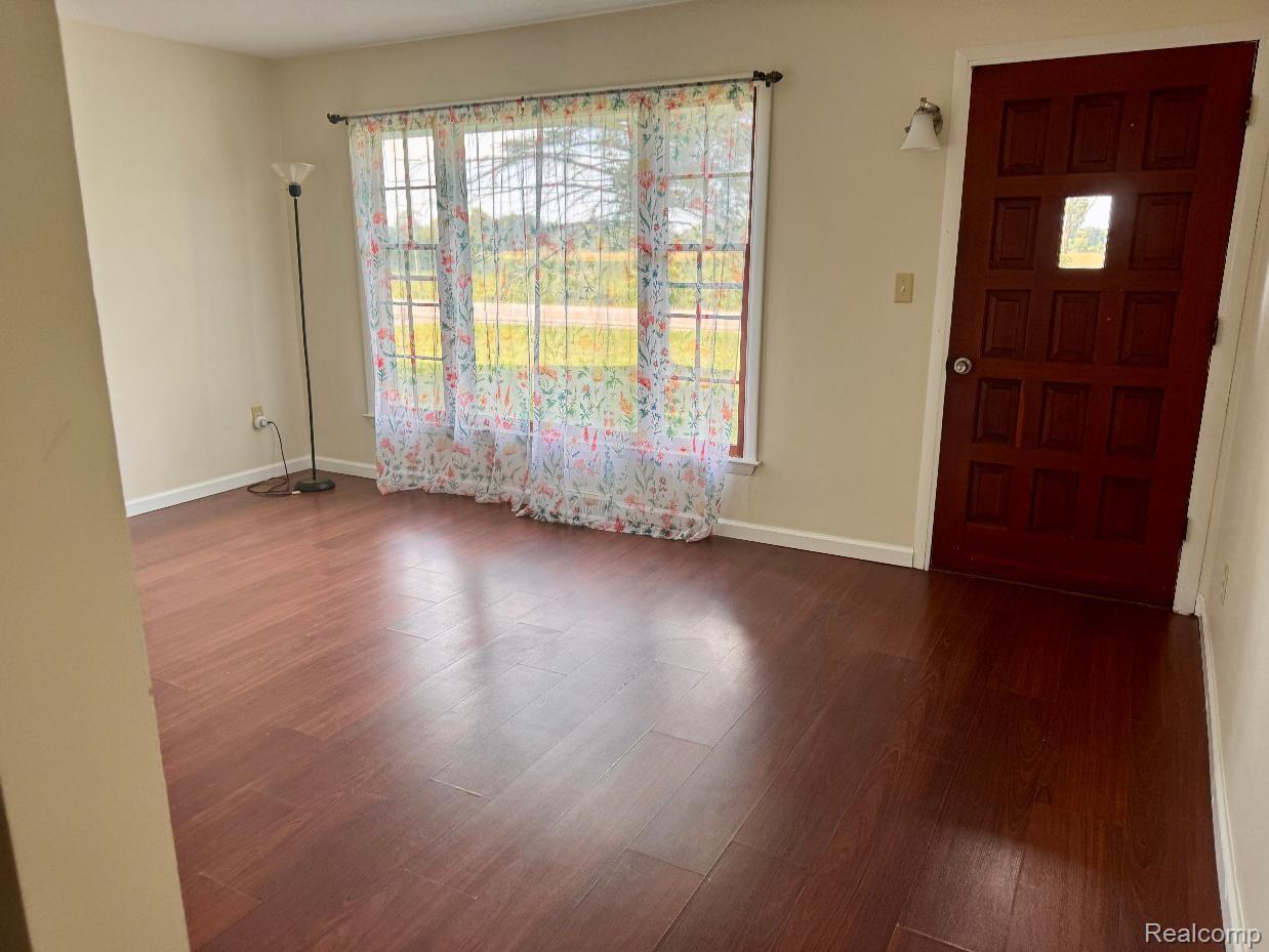 20261066993 Property Photo 3