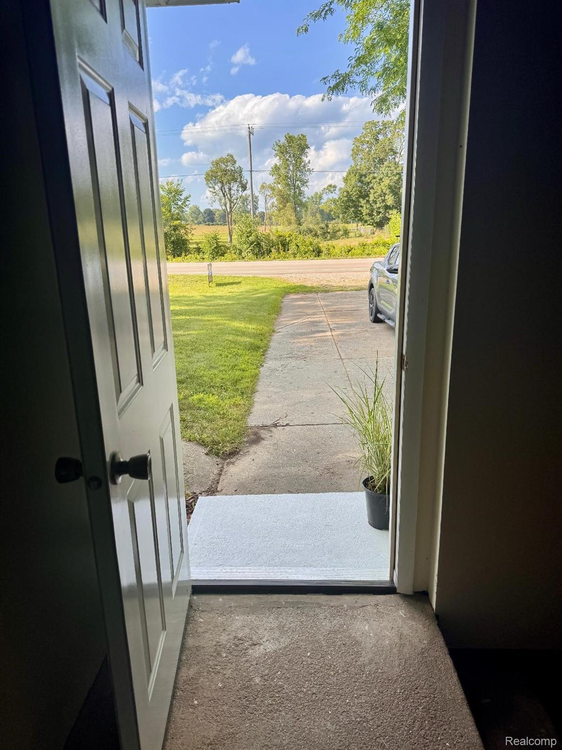 20261066993 Property Photo 10
