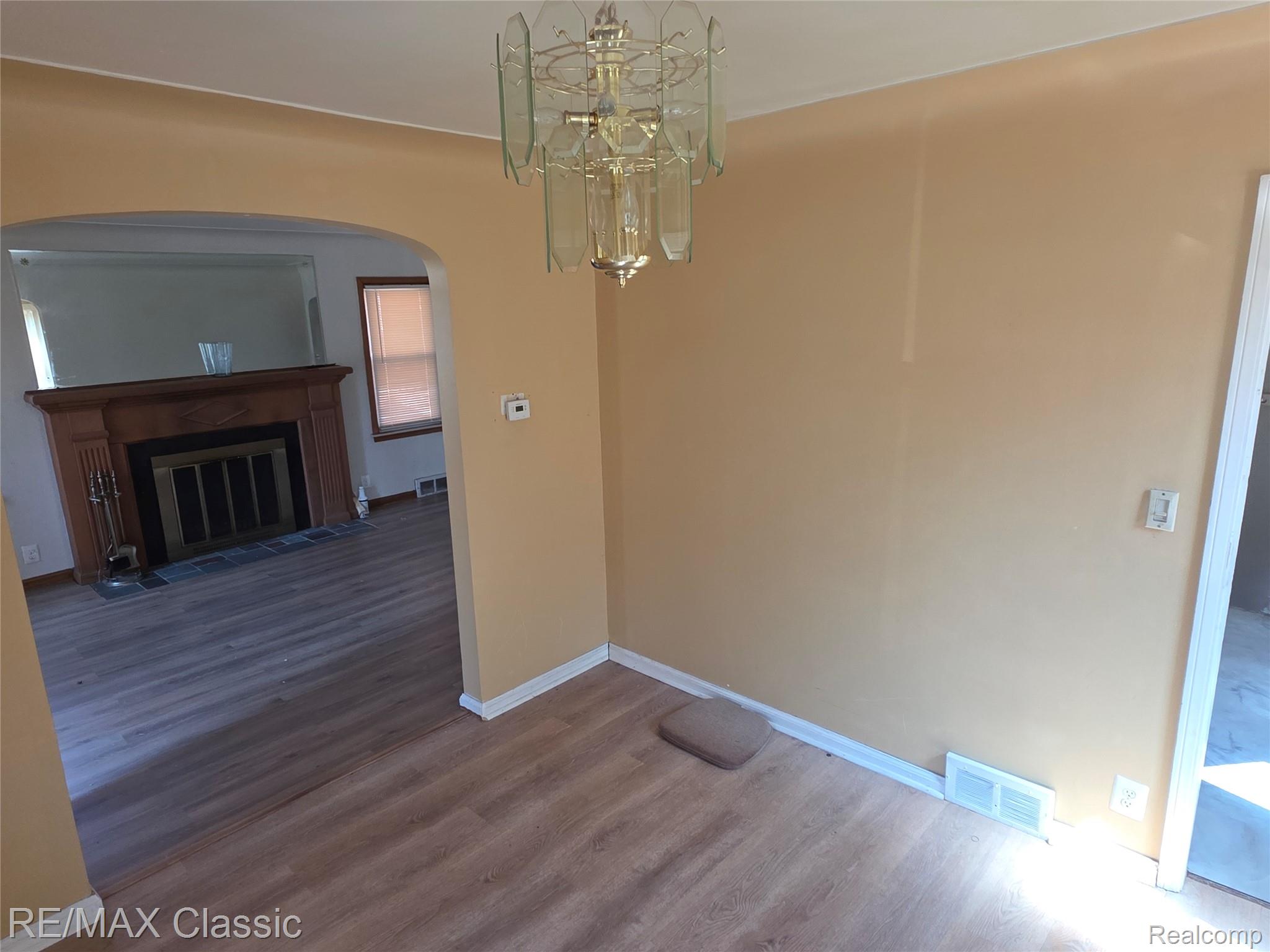 17350 Annott Street Property Photo 5