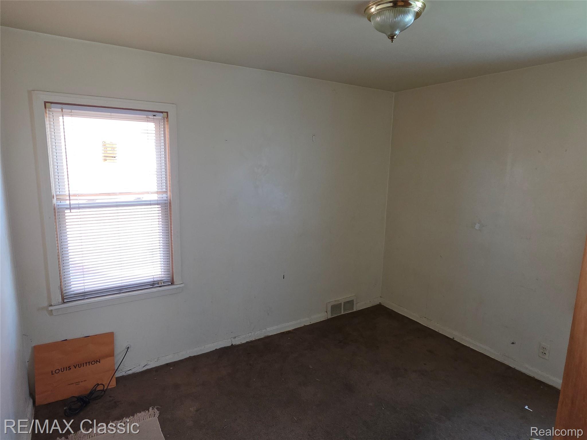 17350 Annott Street Property Photo 15