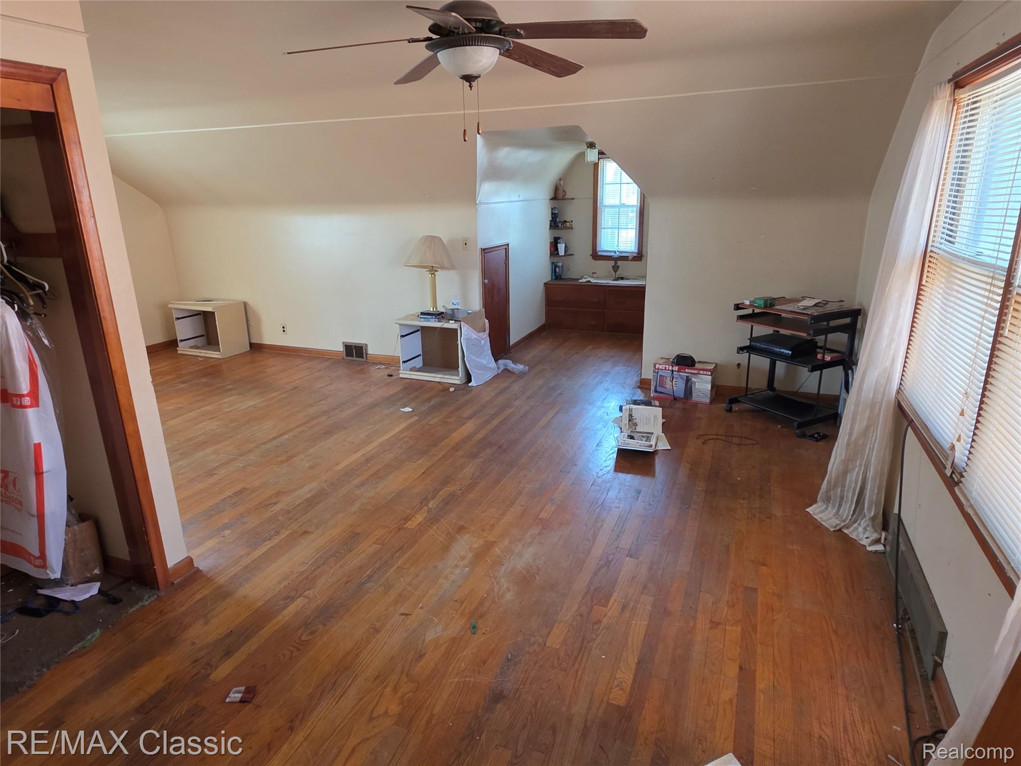 17350 Annott Street Property Photo 21