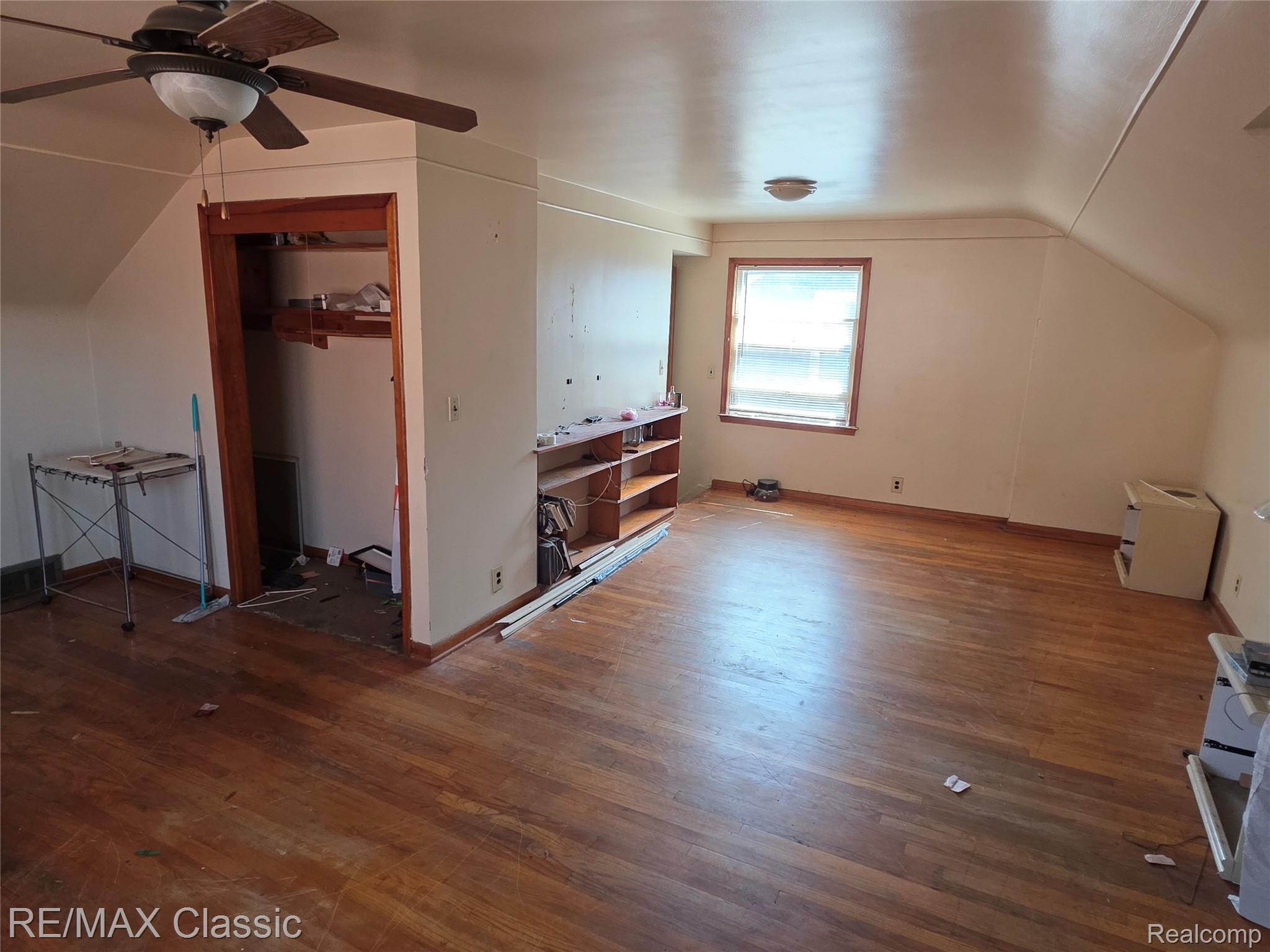 17350 Annott Street Property Photo 22