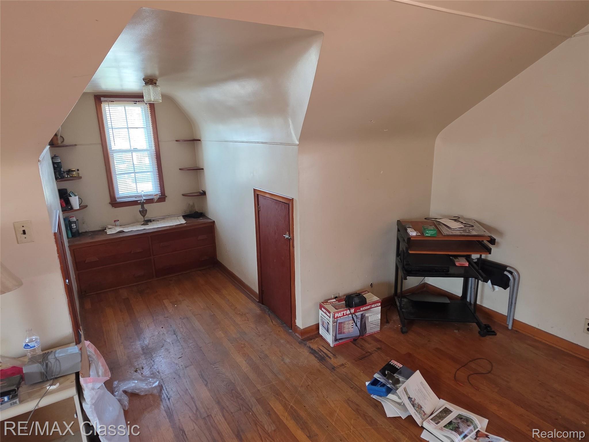 17350 Annott Street Property Photo 25