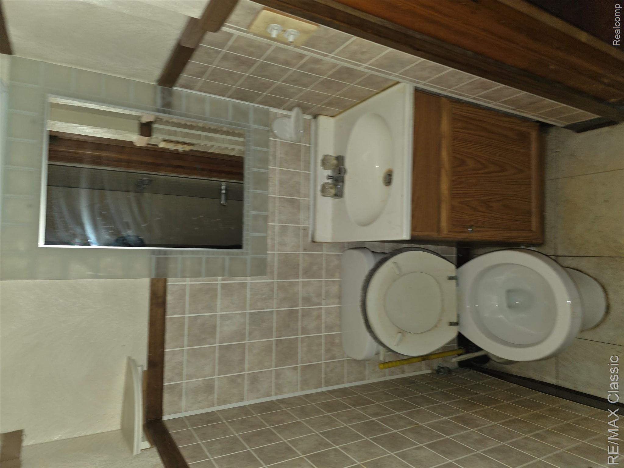17350 Annott Street Property Photo 30