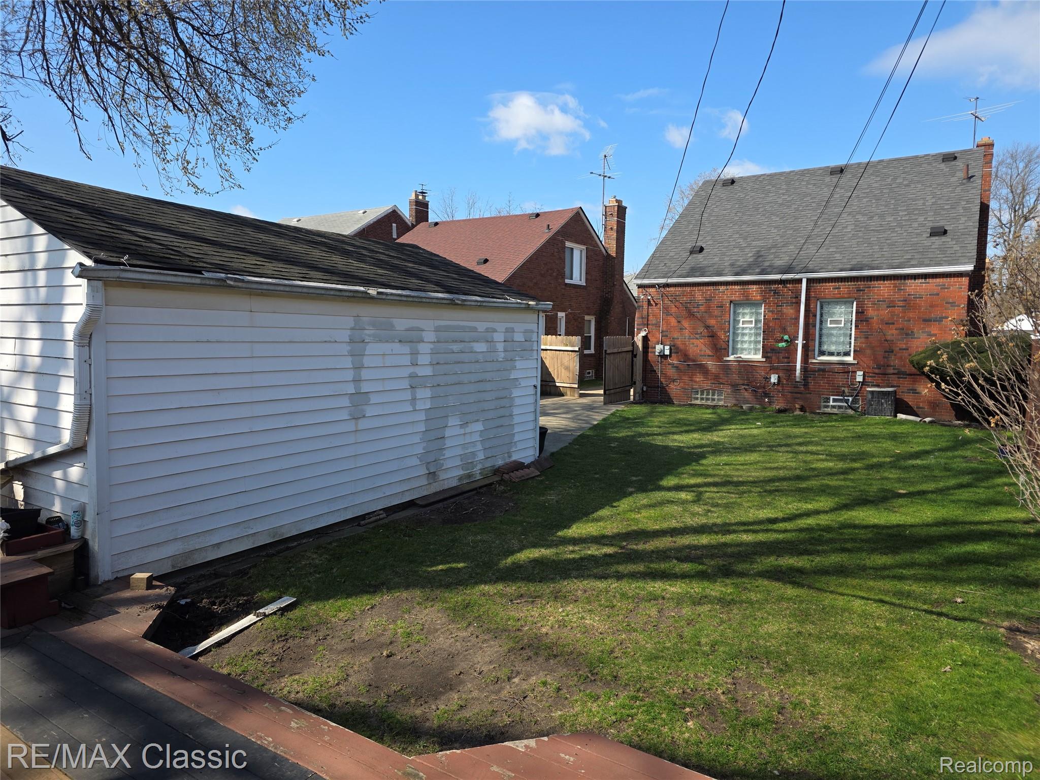 17350 Annott Street Property Photo 38